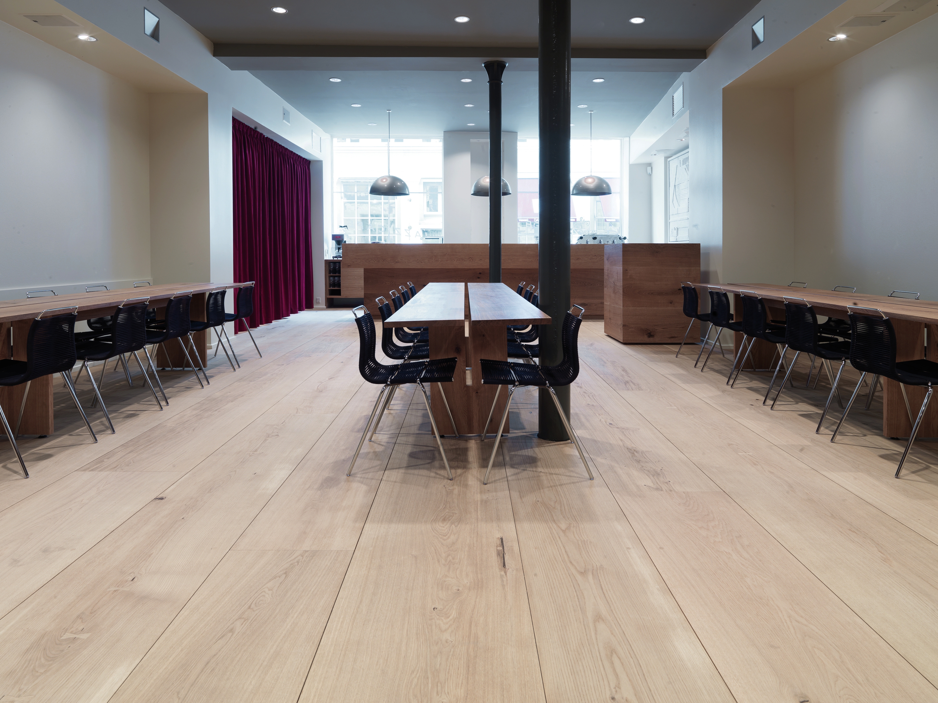 Display product HeartOak from manufacturer DINESEN