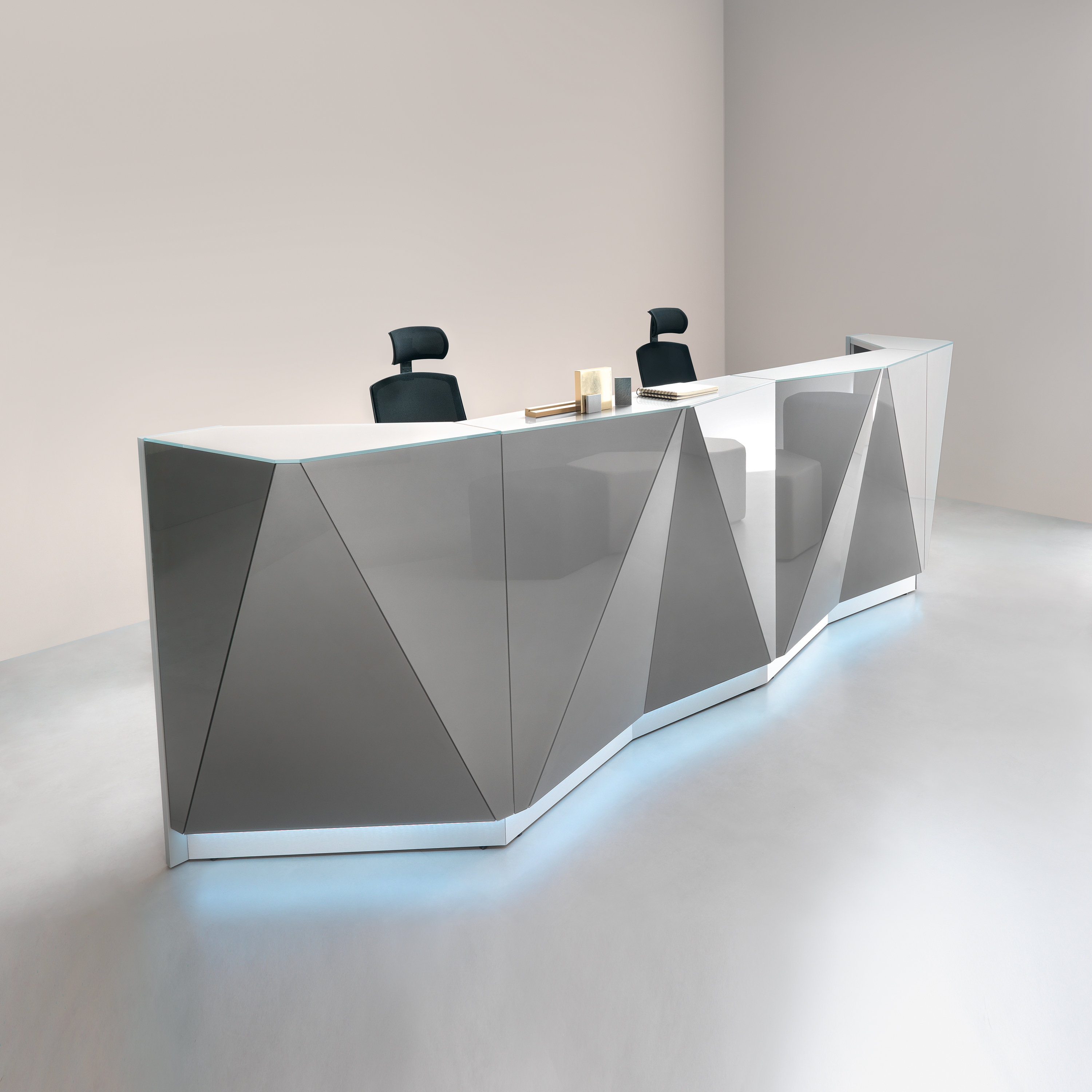 Display product Alpa from manufacturer MDD