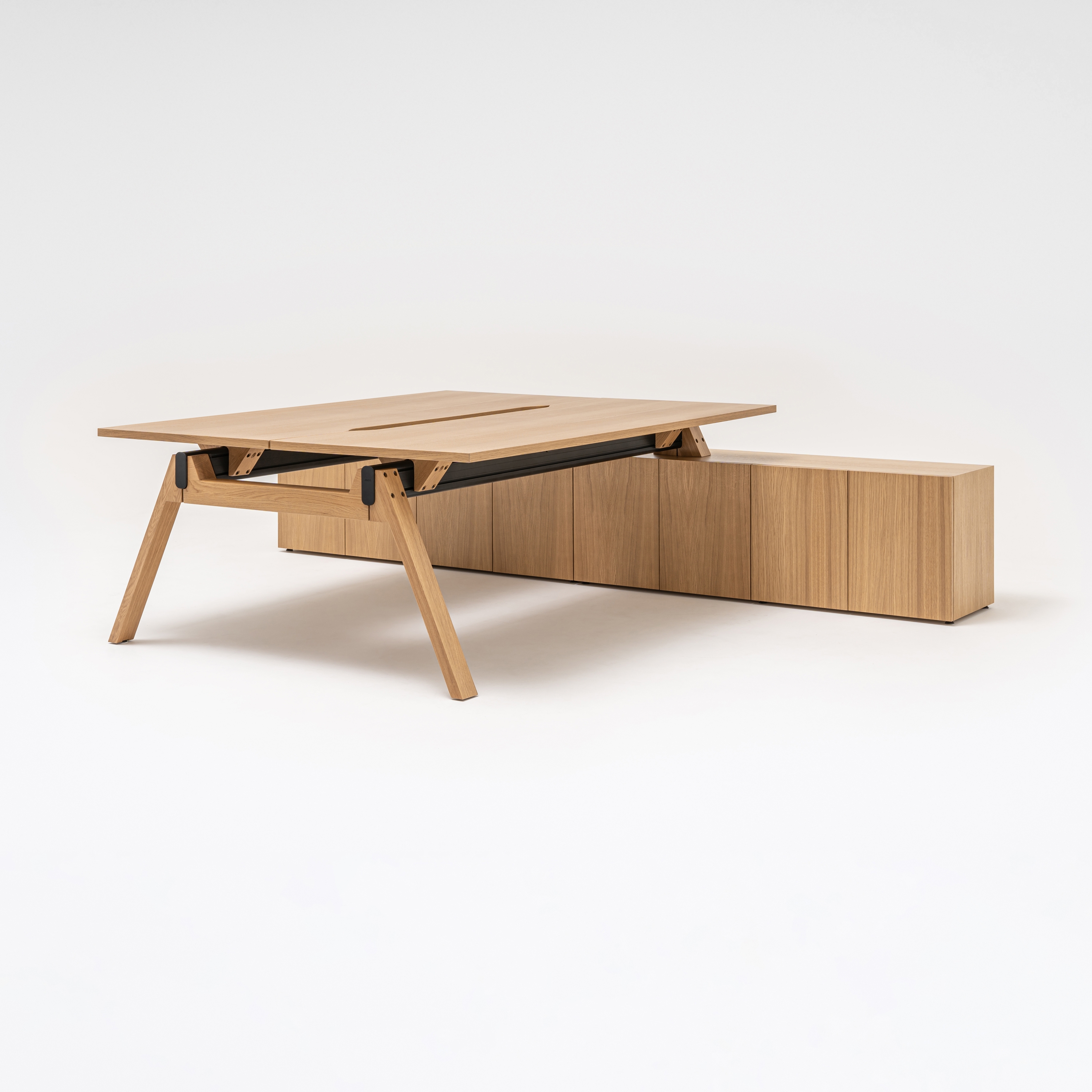 Mostrar el producto Escritorio doble Viga del fabricante MDD