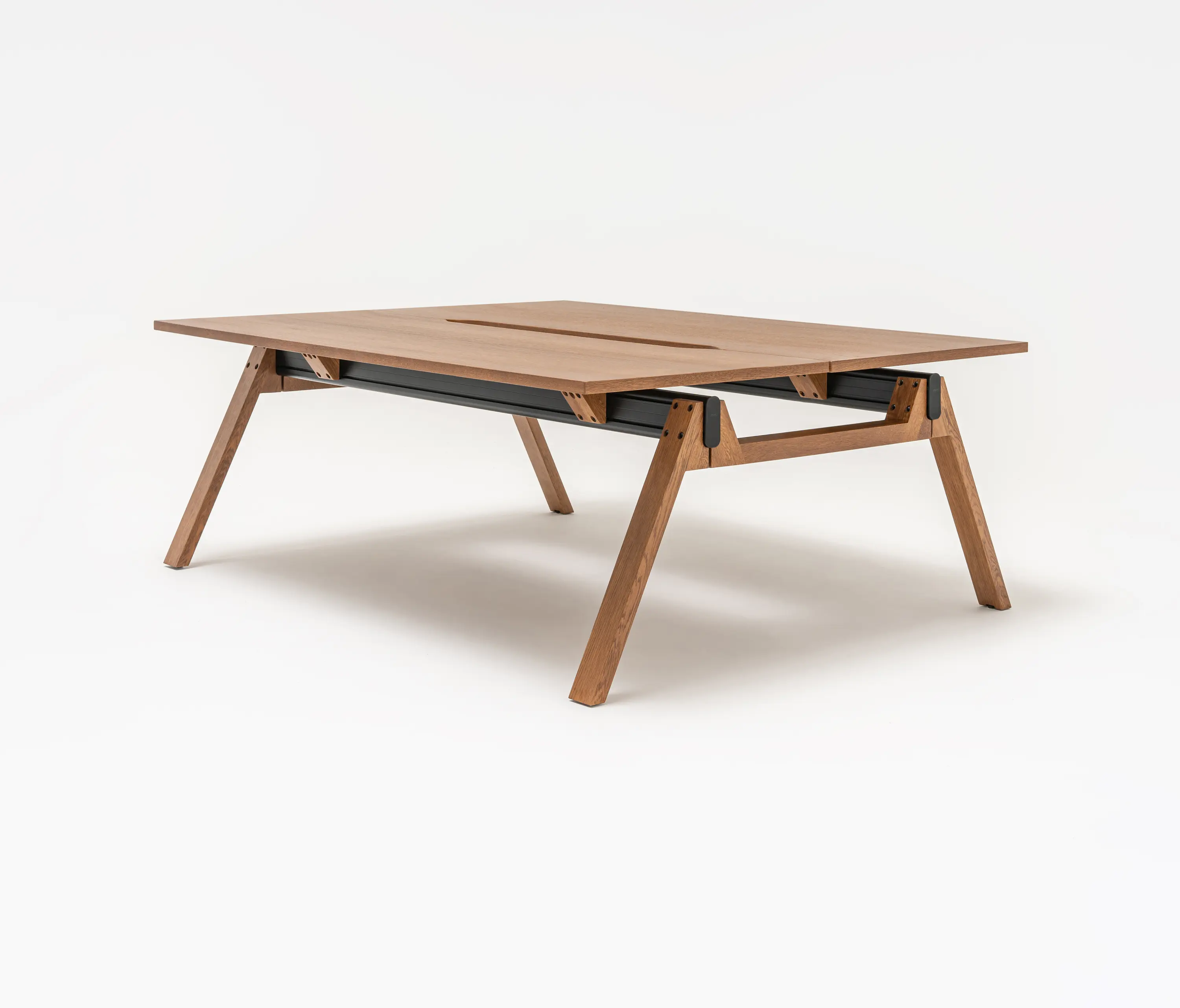 MDD - Viga Bench Desk