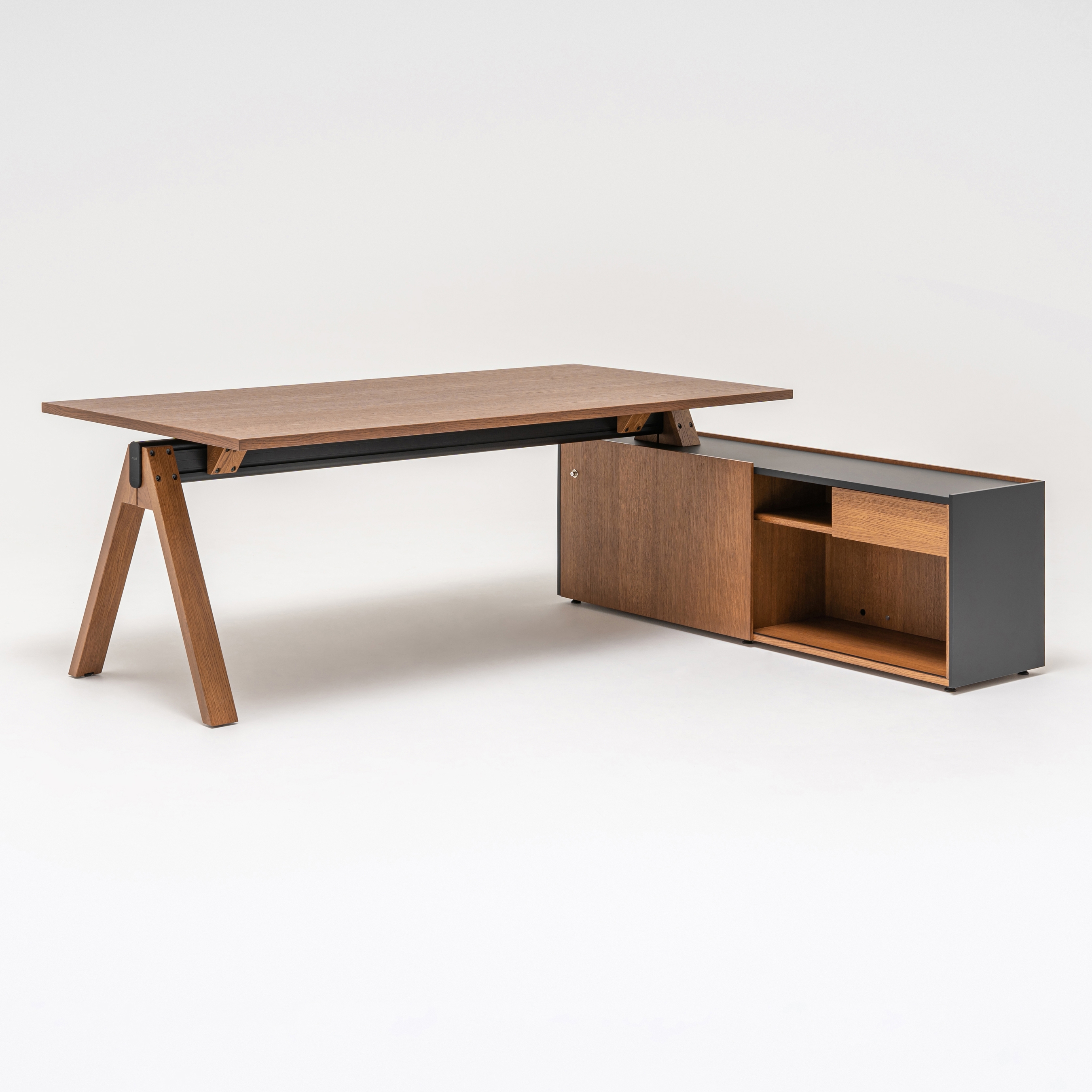 Mostrar el producto Escritorio ejecutivo Viga del fabricante MDD