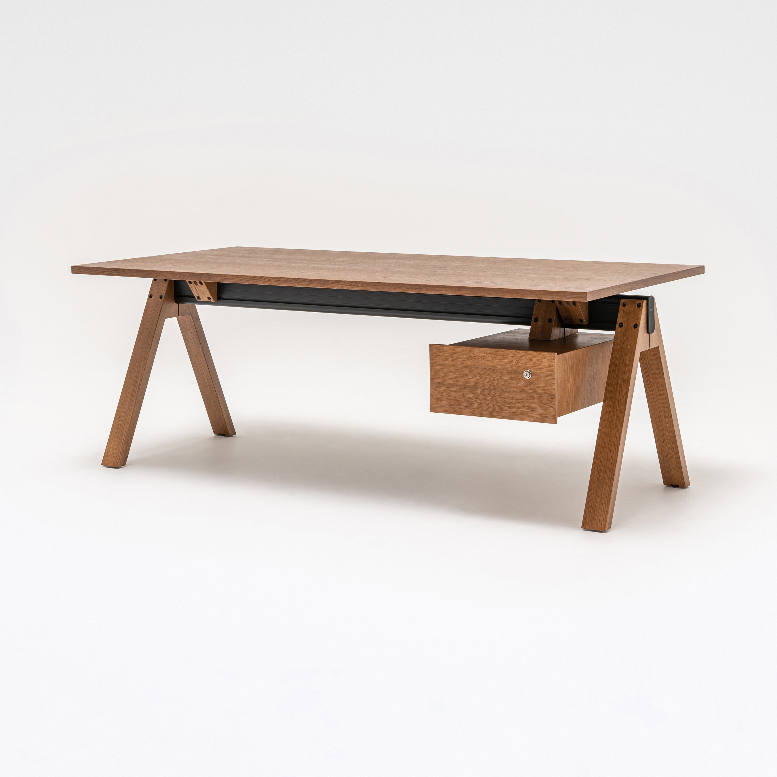 Mostrar el producto Escritorio ejecutivo Viga del fabricante MDD