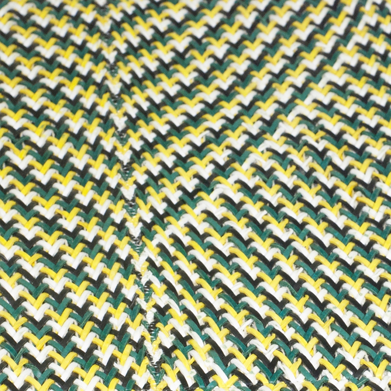 Circus Fringe | Grass