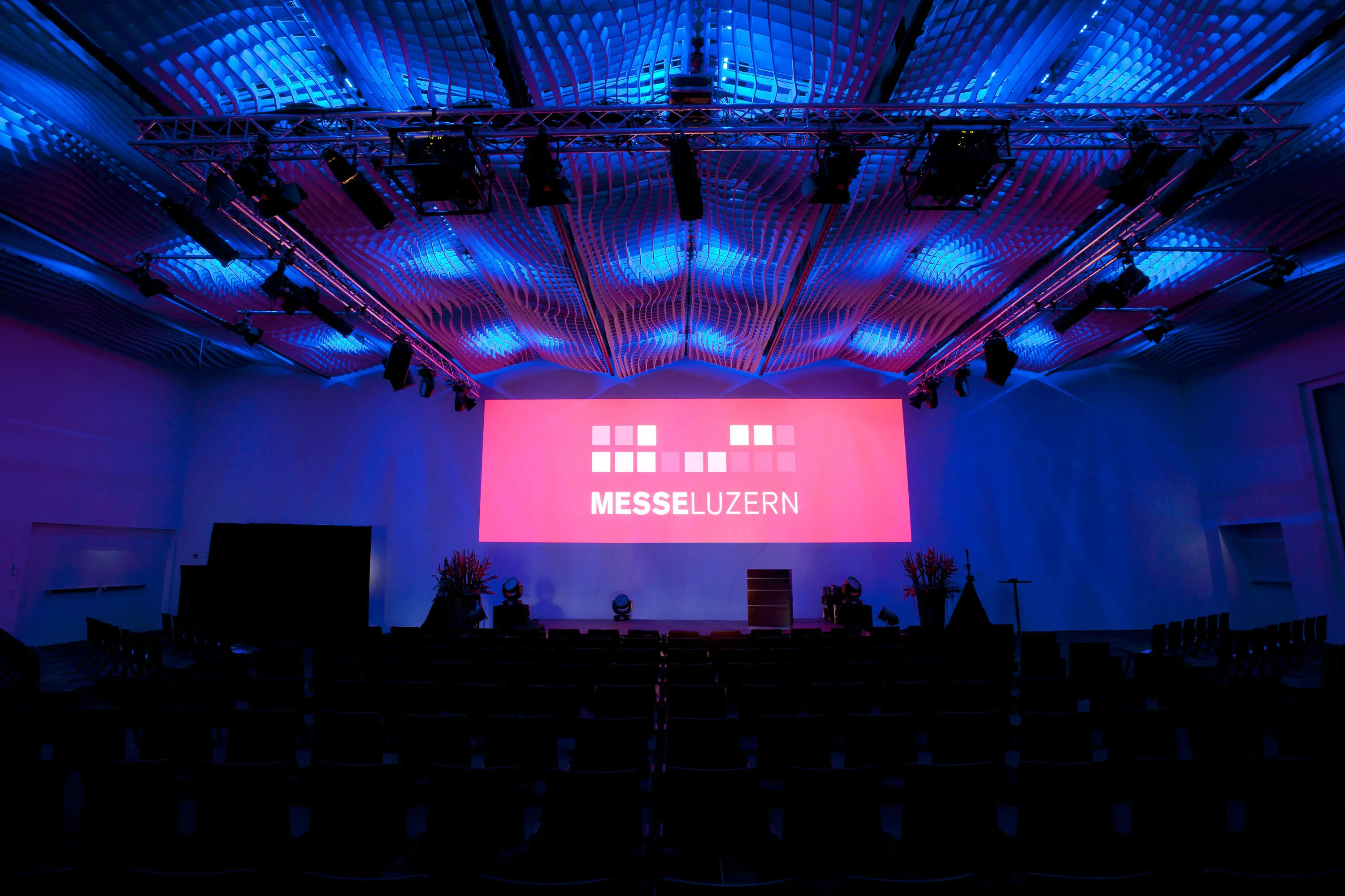 SPÄH designed acoustic - WAVE connected absorber