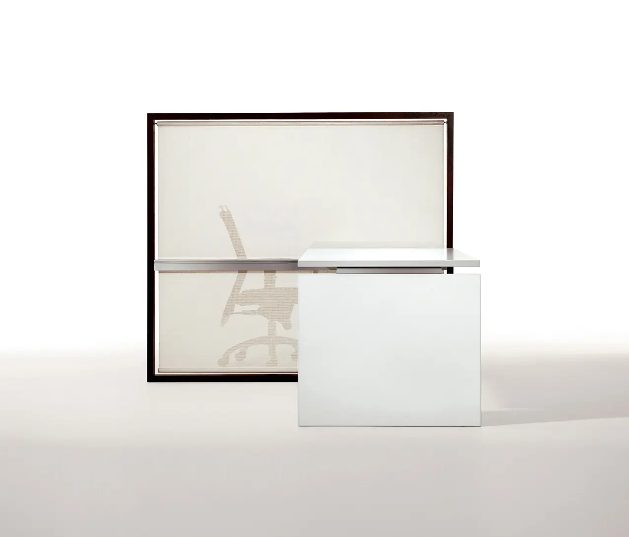 ARIDI - Aire Table & Screen