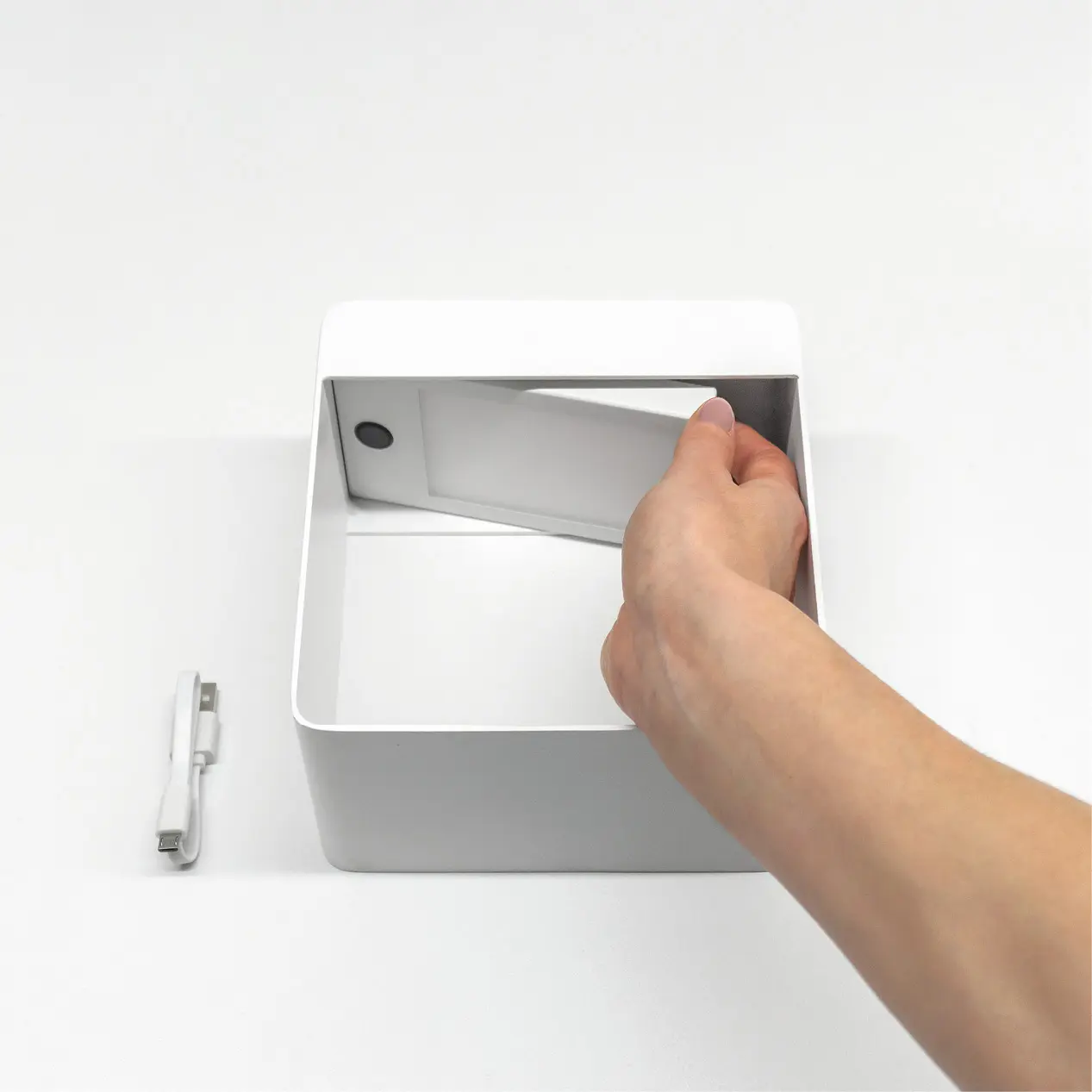Linea Light Group - Dama