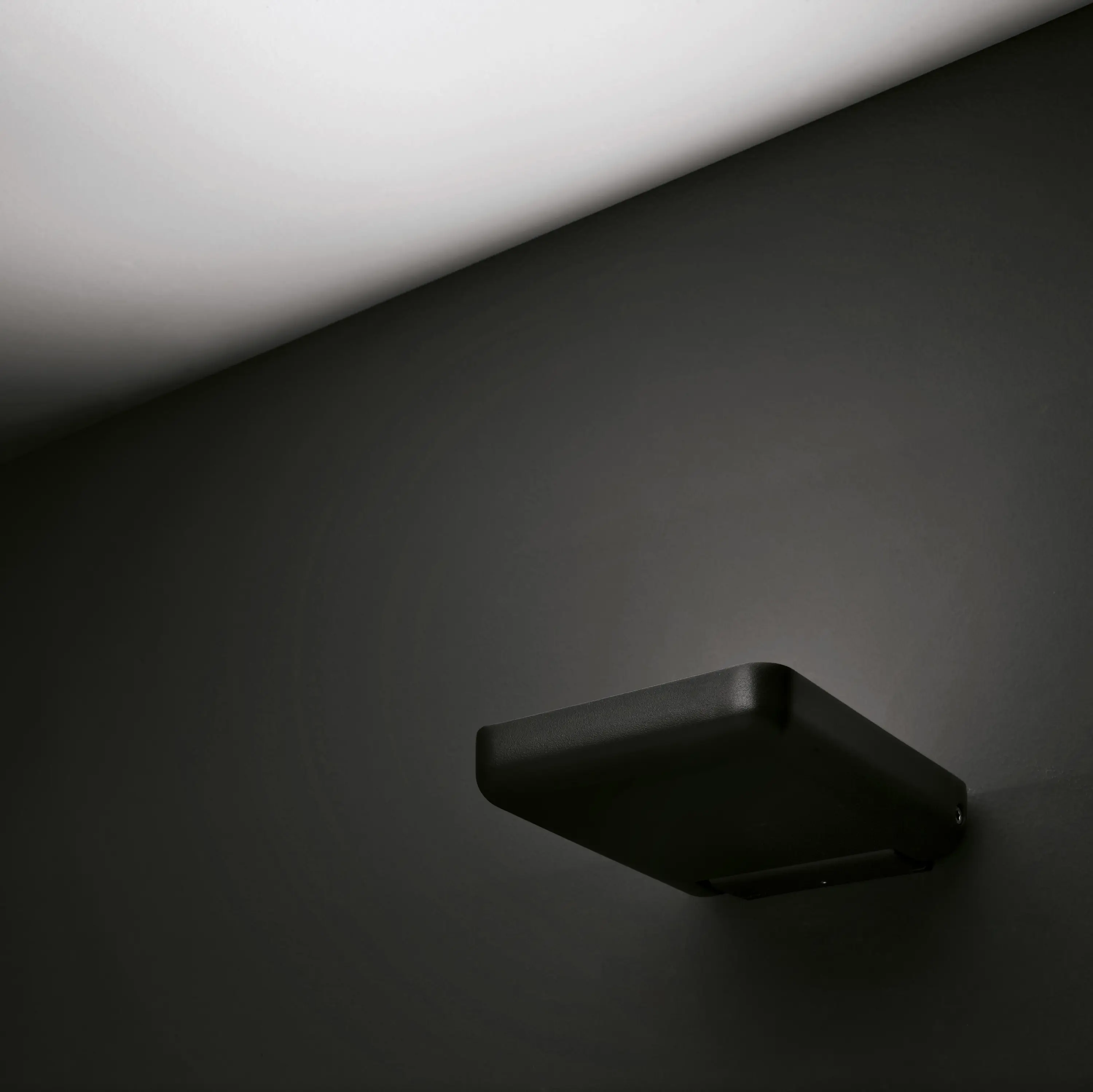 Linea Light Group - Vuelta