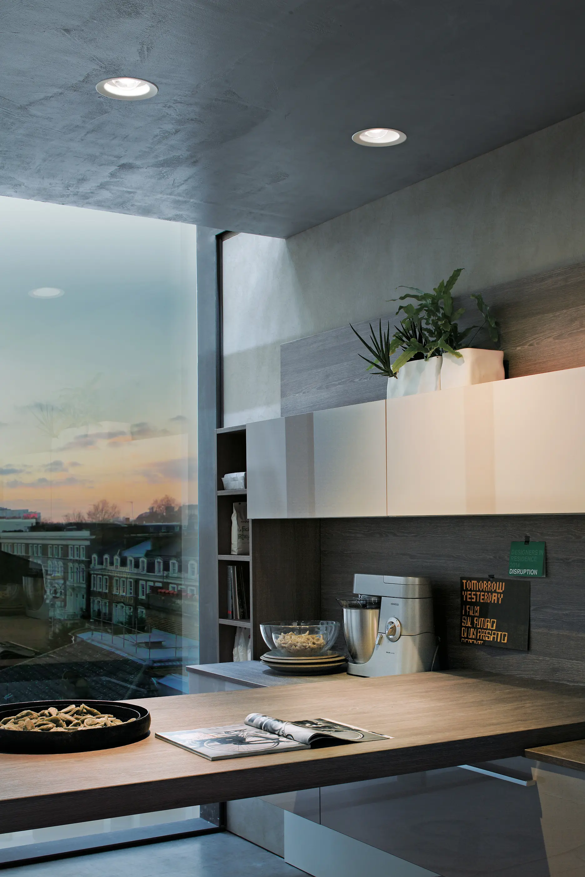 Linea Light Group - Outlook_C