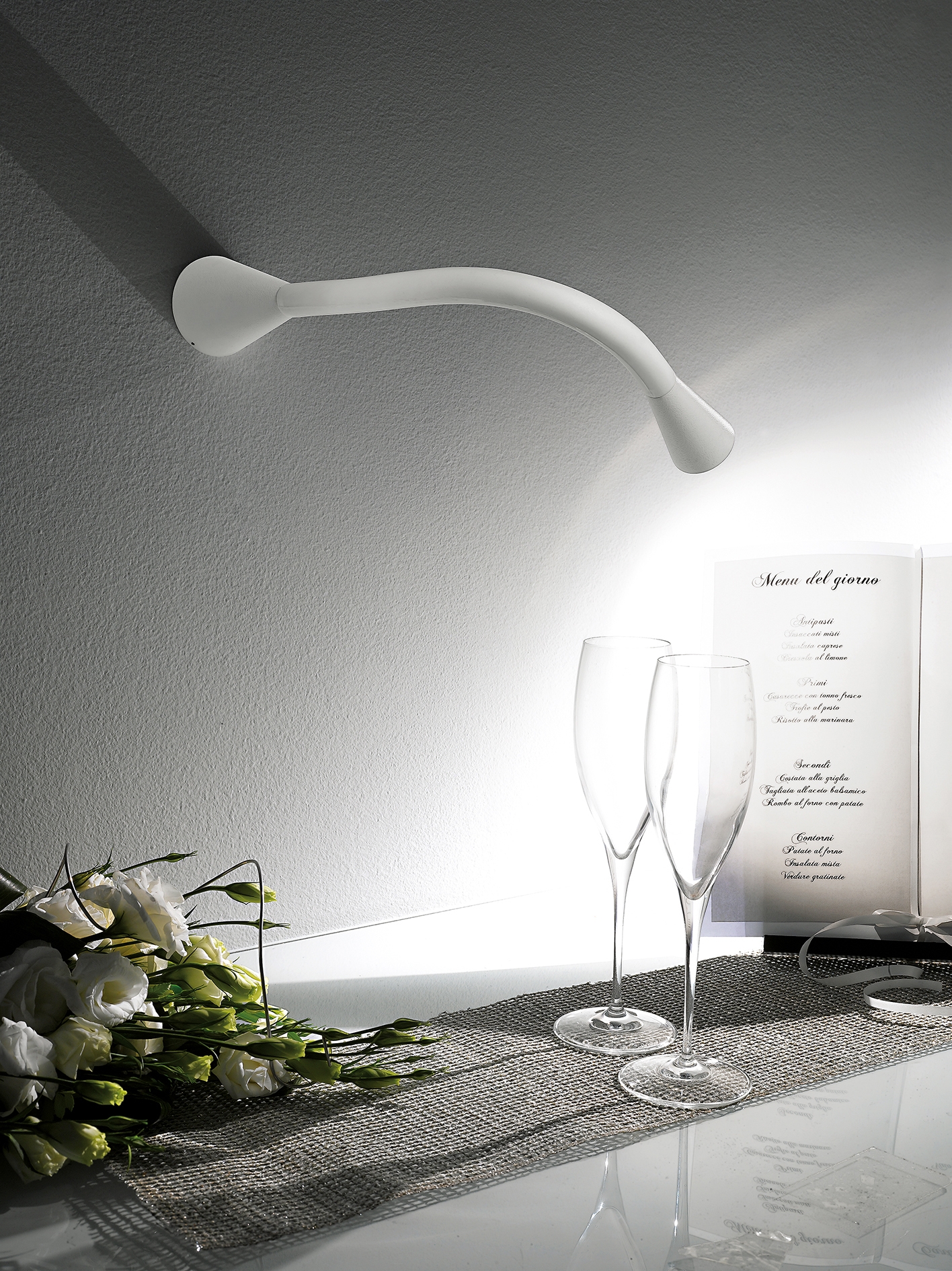 Produkt Snake_W1 des Herstellers Linea Light Group anzeigen