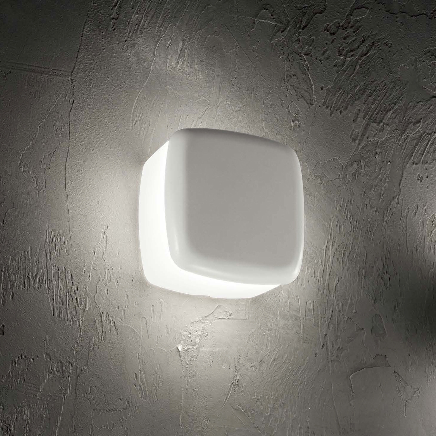 Vertoon produk MiniWhite_Cover van vervaardiger Linea Light Group