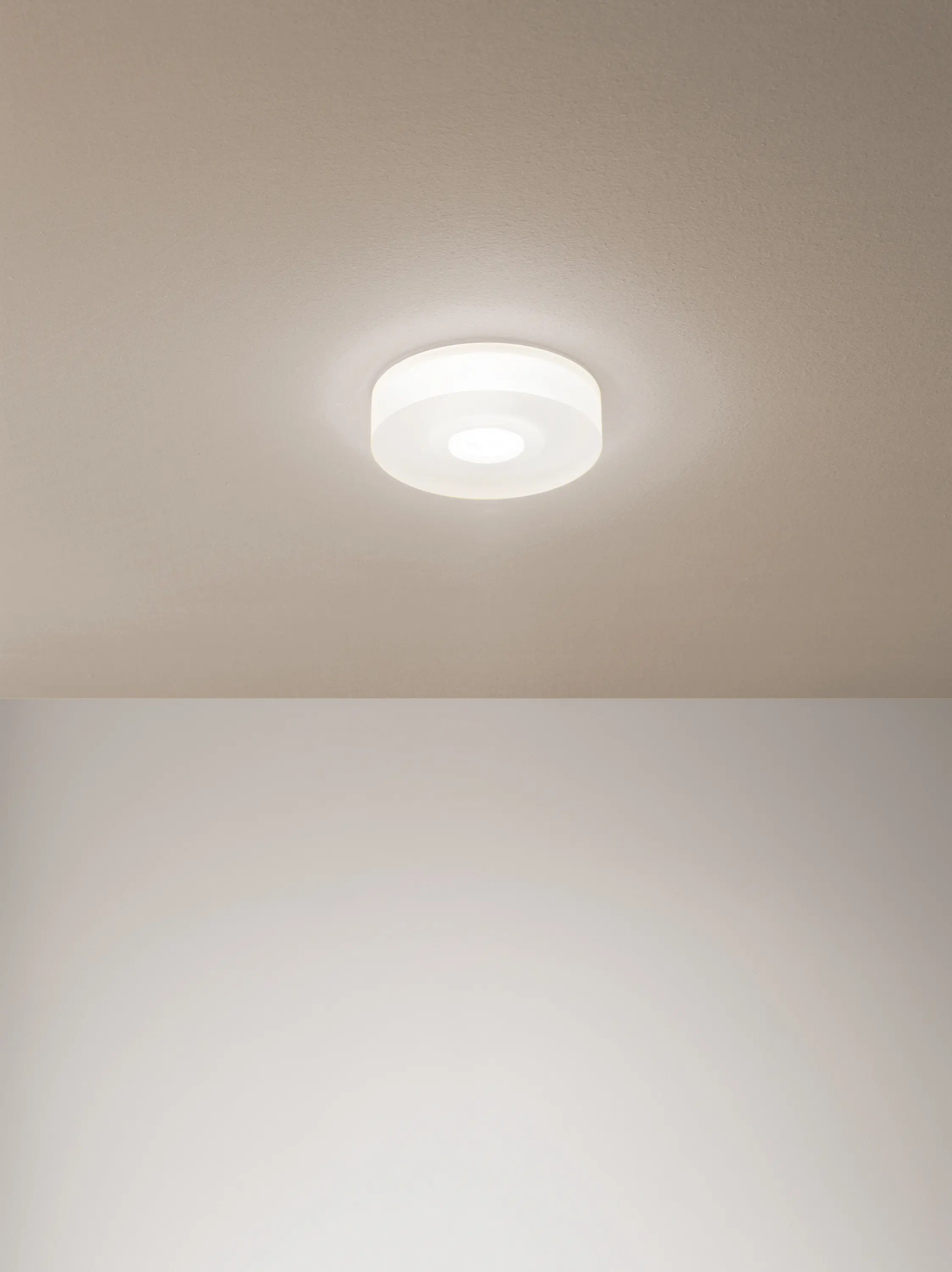 Linea Light Group - One to One_S
