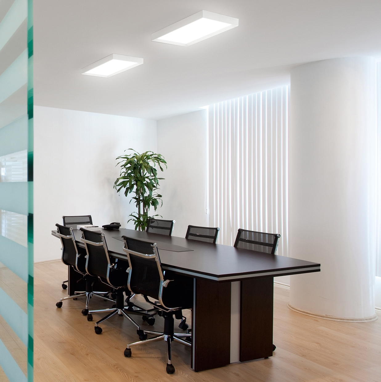 Display product Tara_Dimmable from manufacturer Linea Light Group