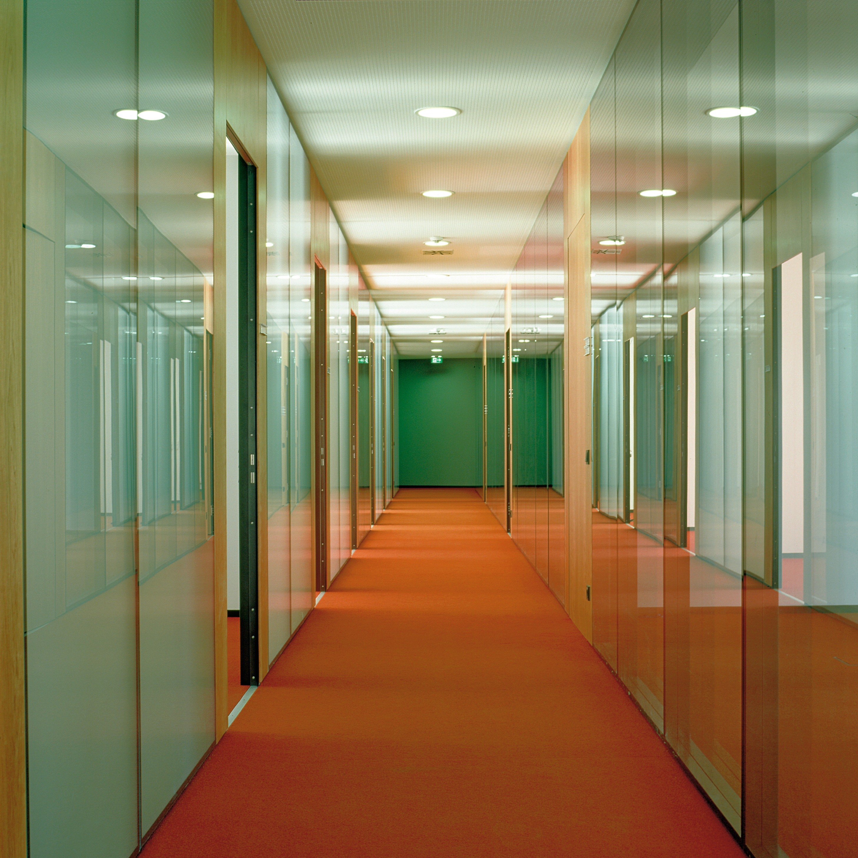 Display product System 2300 from manufacturer Strähle