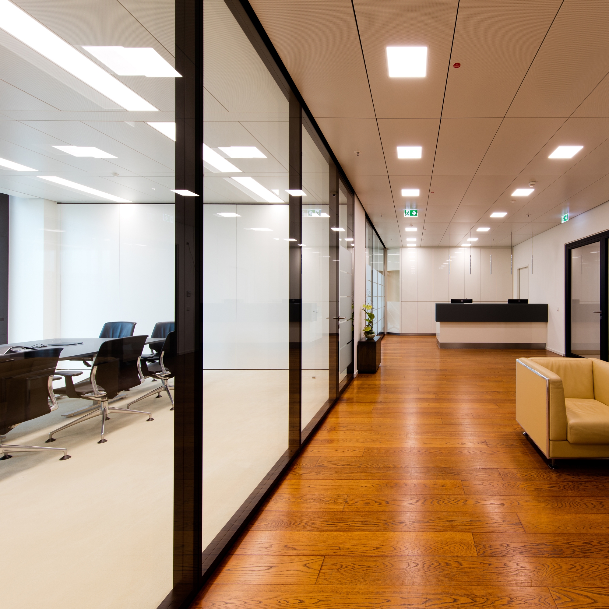 Display product System 2300 from manufacturer Strähle