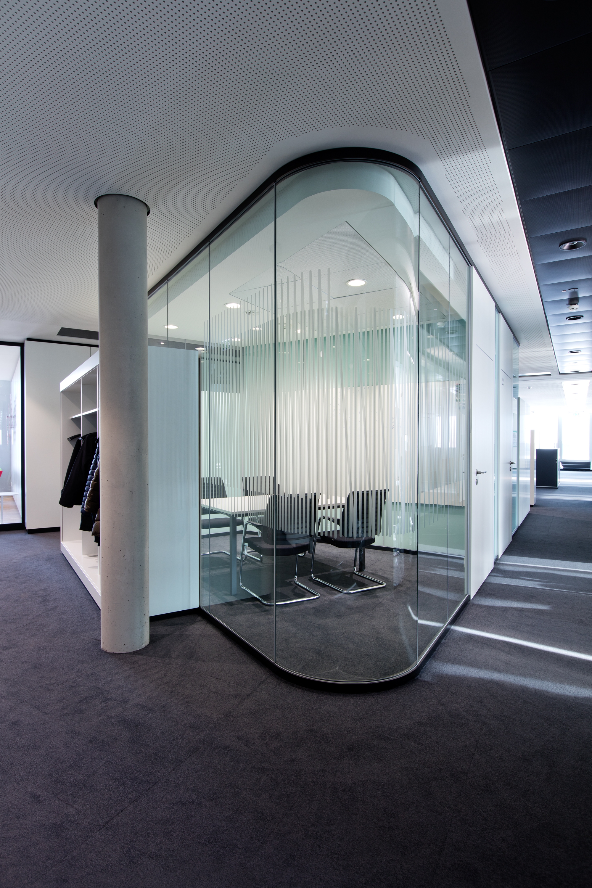 Display product System 3400 from manufacturer Strähle
