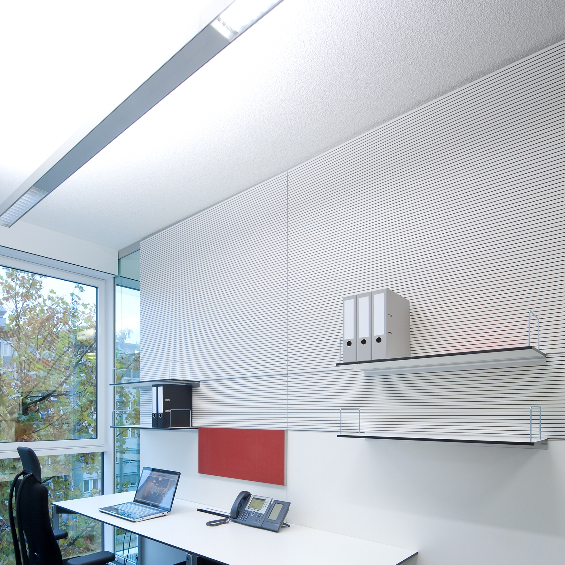Display product System 7000 Integrated partition wall absorber from manufacturer Strähle