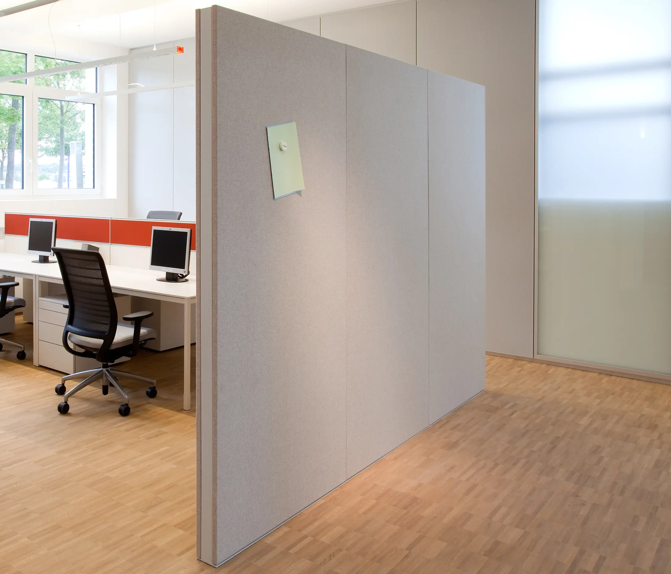 Strähle - System 7200 Freistehender Absorber