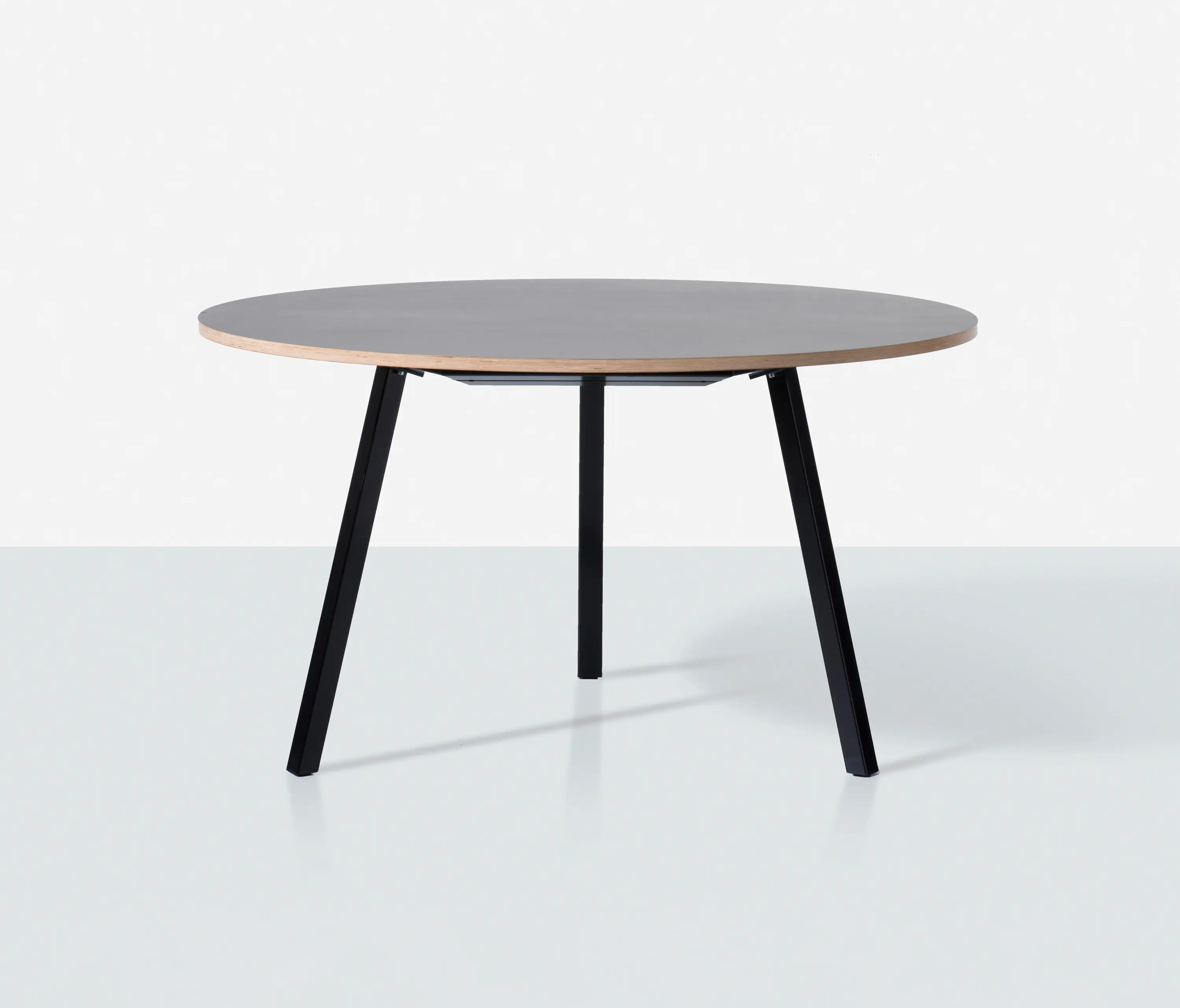 De Vorm - Big Round 95 Modular Table System