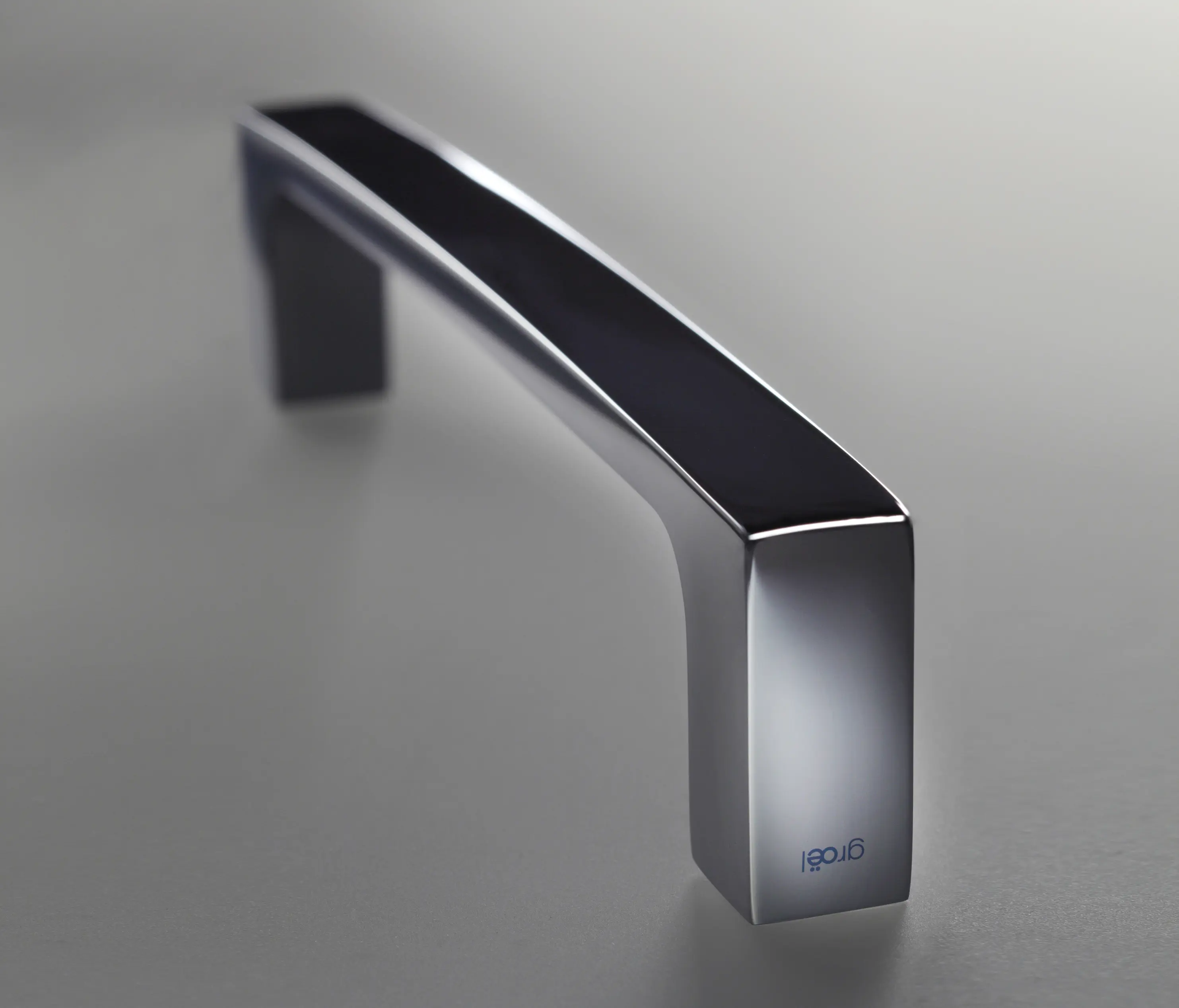 GROËL - Angolo Pull handle