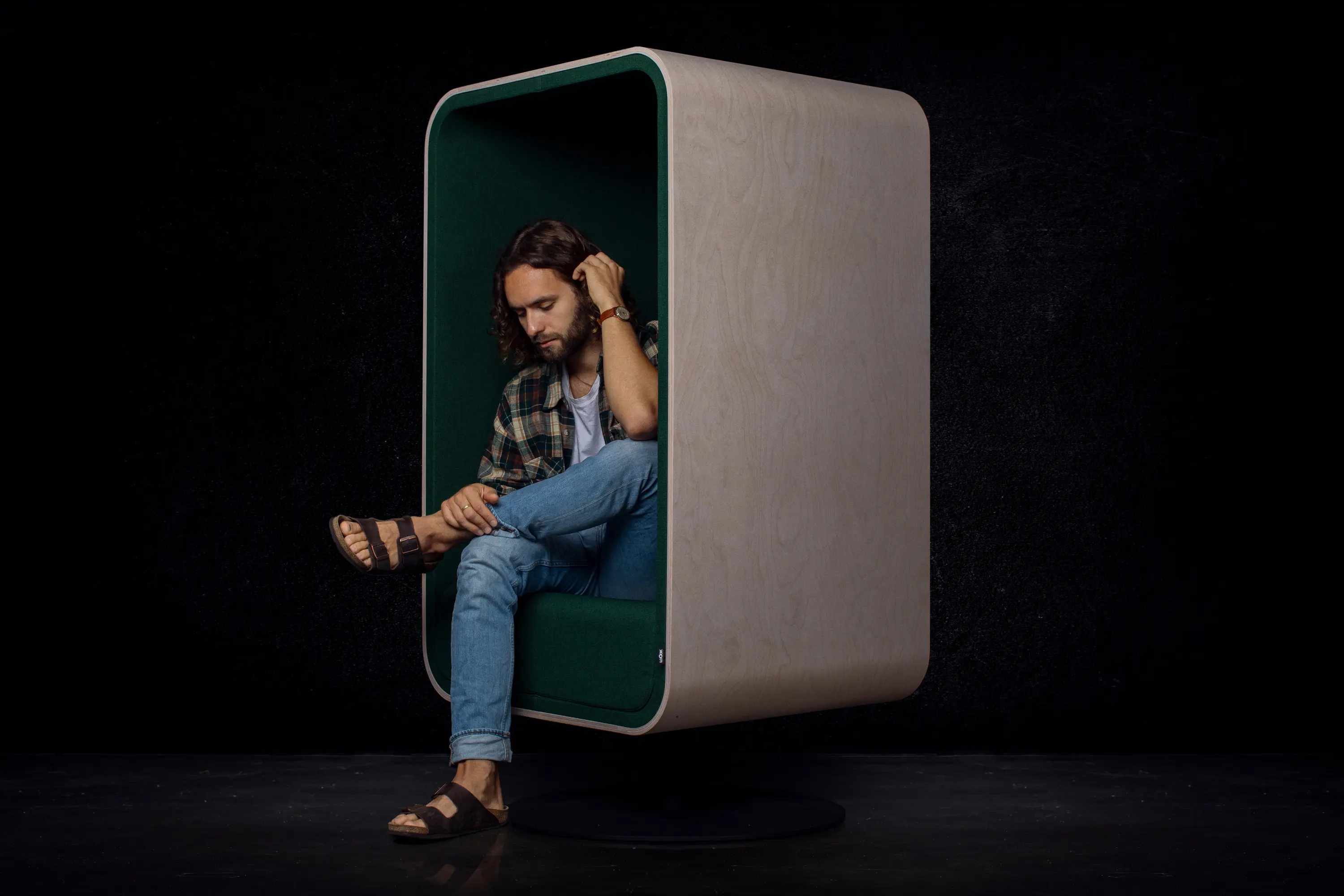 Loook Industries - The Box Lounger