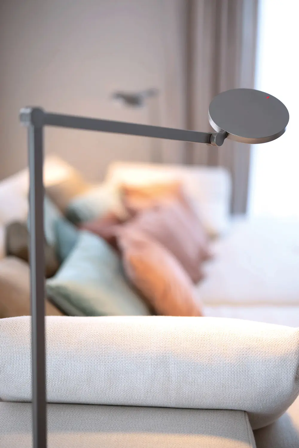 Lightnet - Lucille T1 | Table