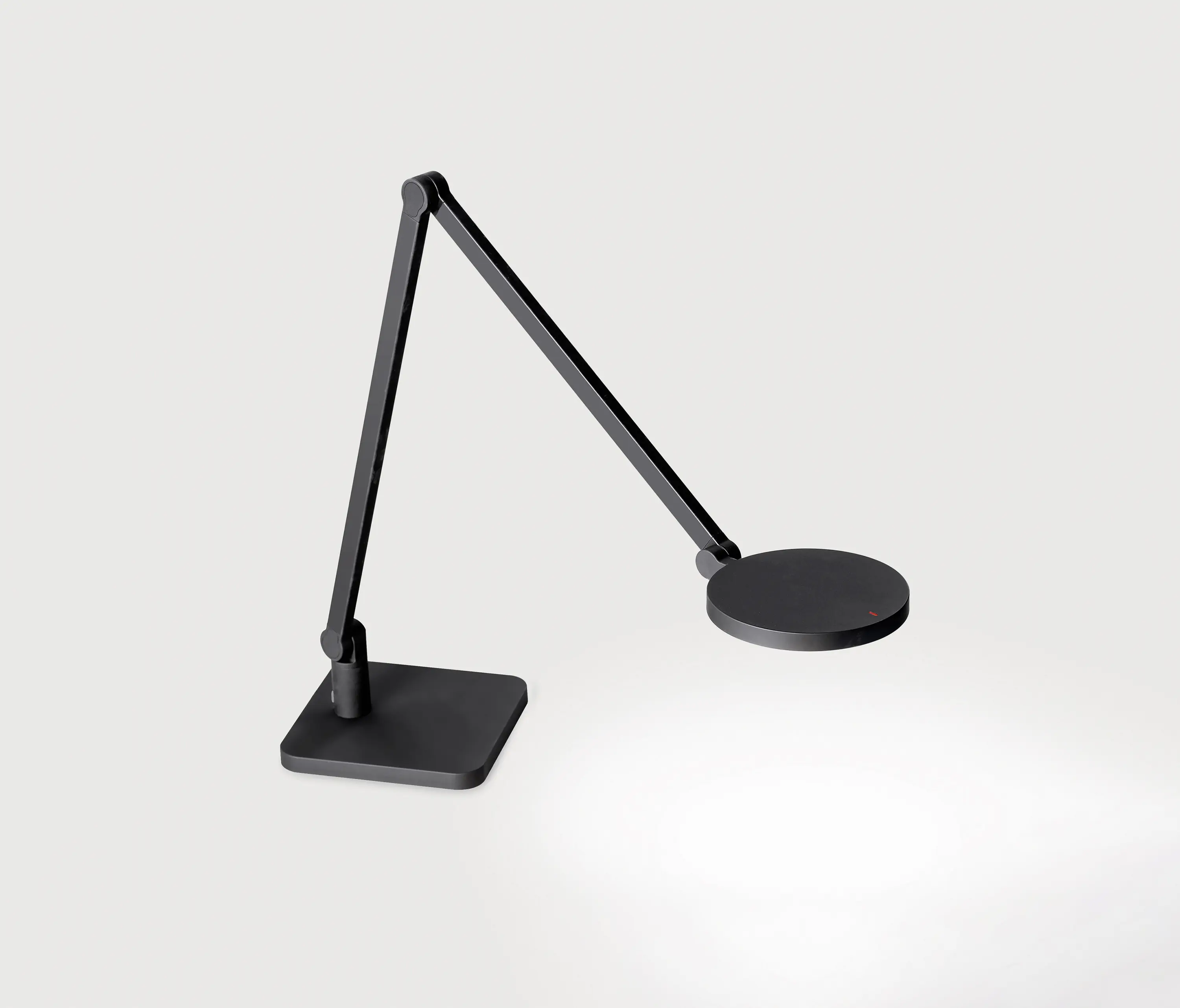 Lightnet - Lucille T1 | Table