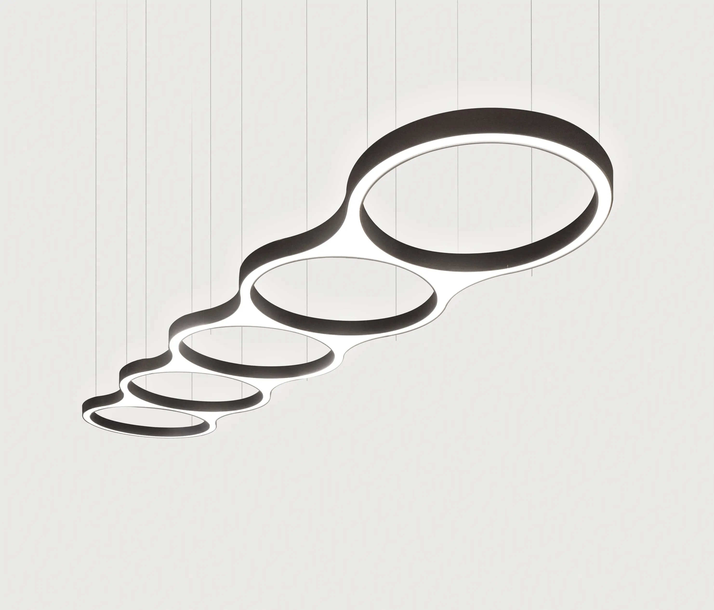 Lightnet - Ringo Star Chain G3/P3 | Suspended