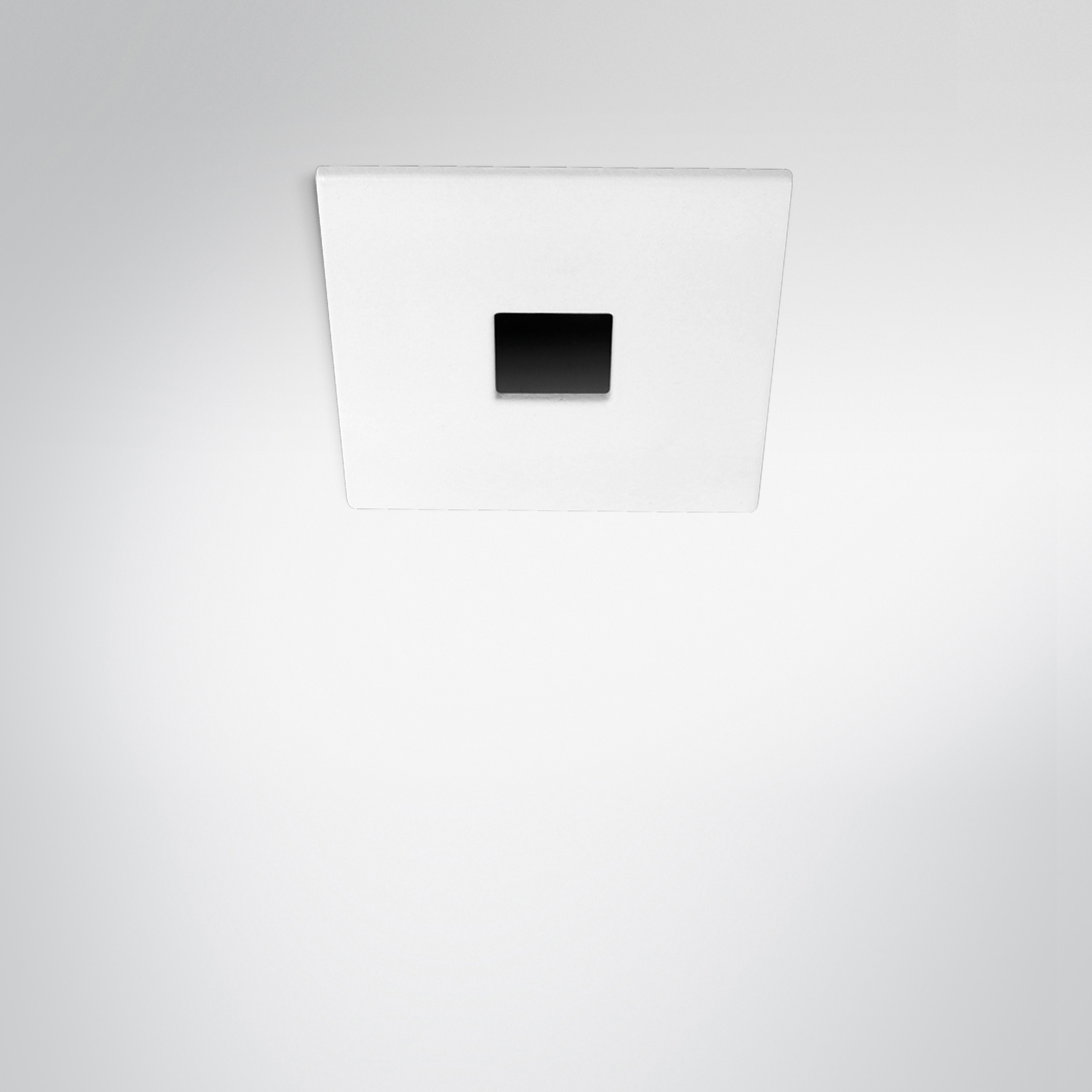 Mostra il prodotto DiMilano 60 | square pinhole symmetrical del produttore Arcluce