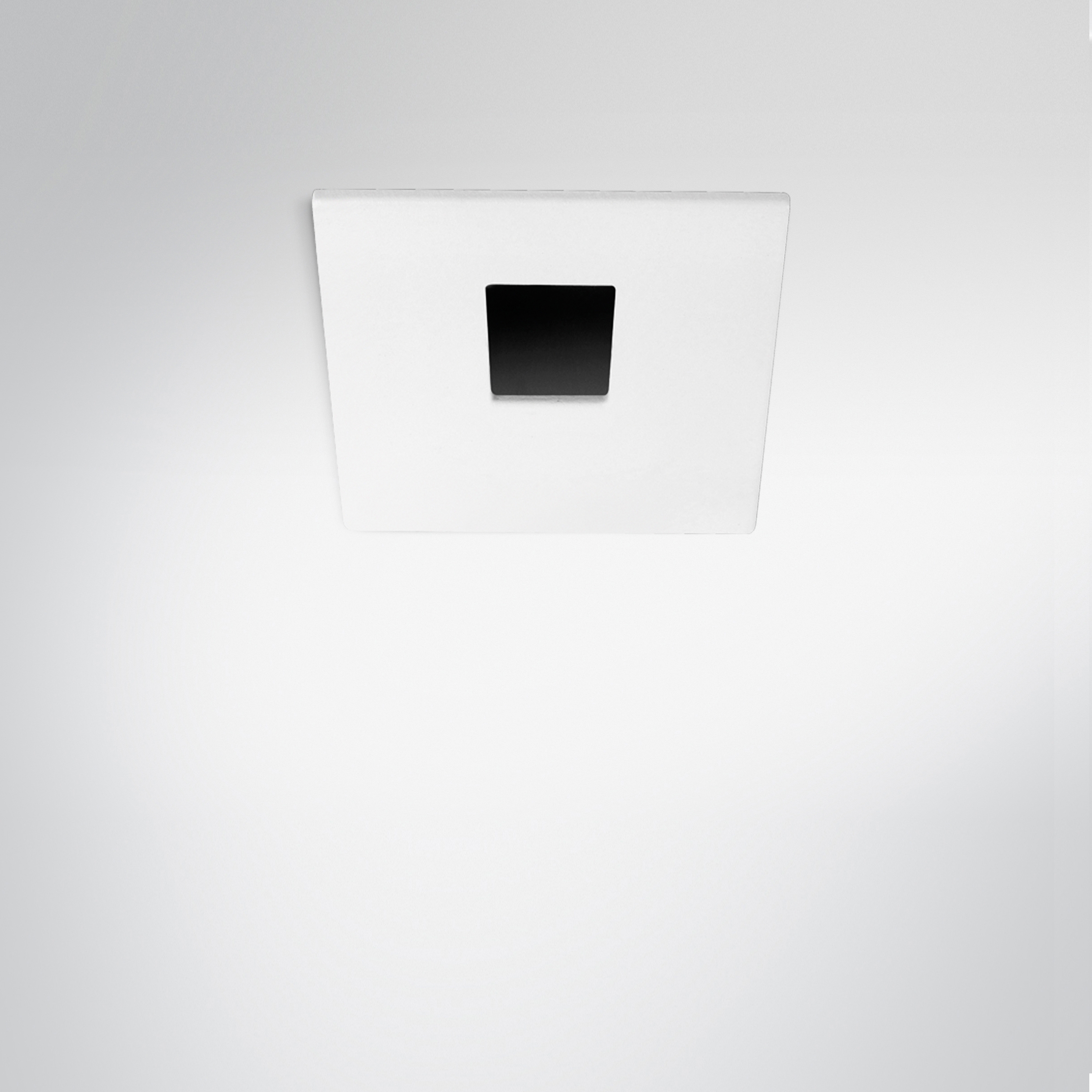Mostra il prodotto DiMilano 60 | square pinhole asymmetrical del produttore Arcluce