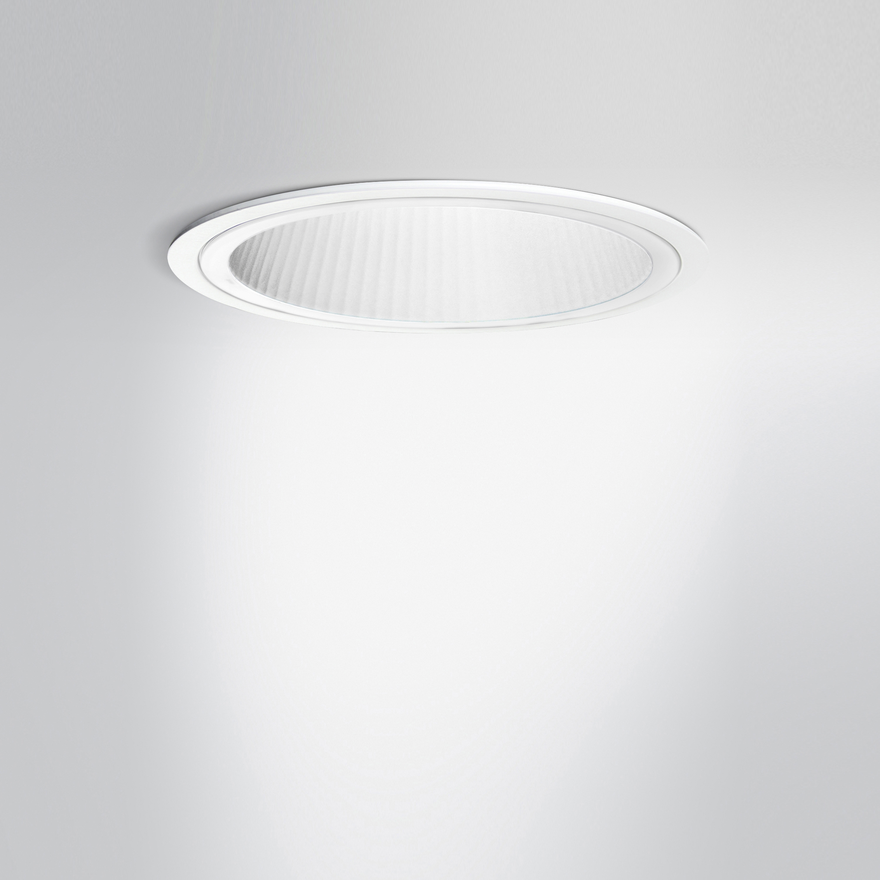 Mostra il prodotto Tantum 210 | compact white reflector del produttore Arcluce