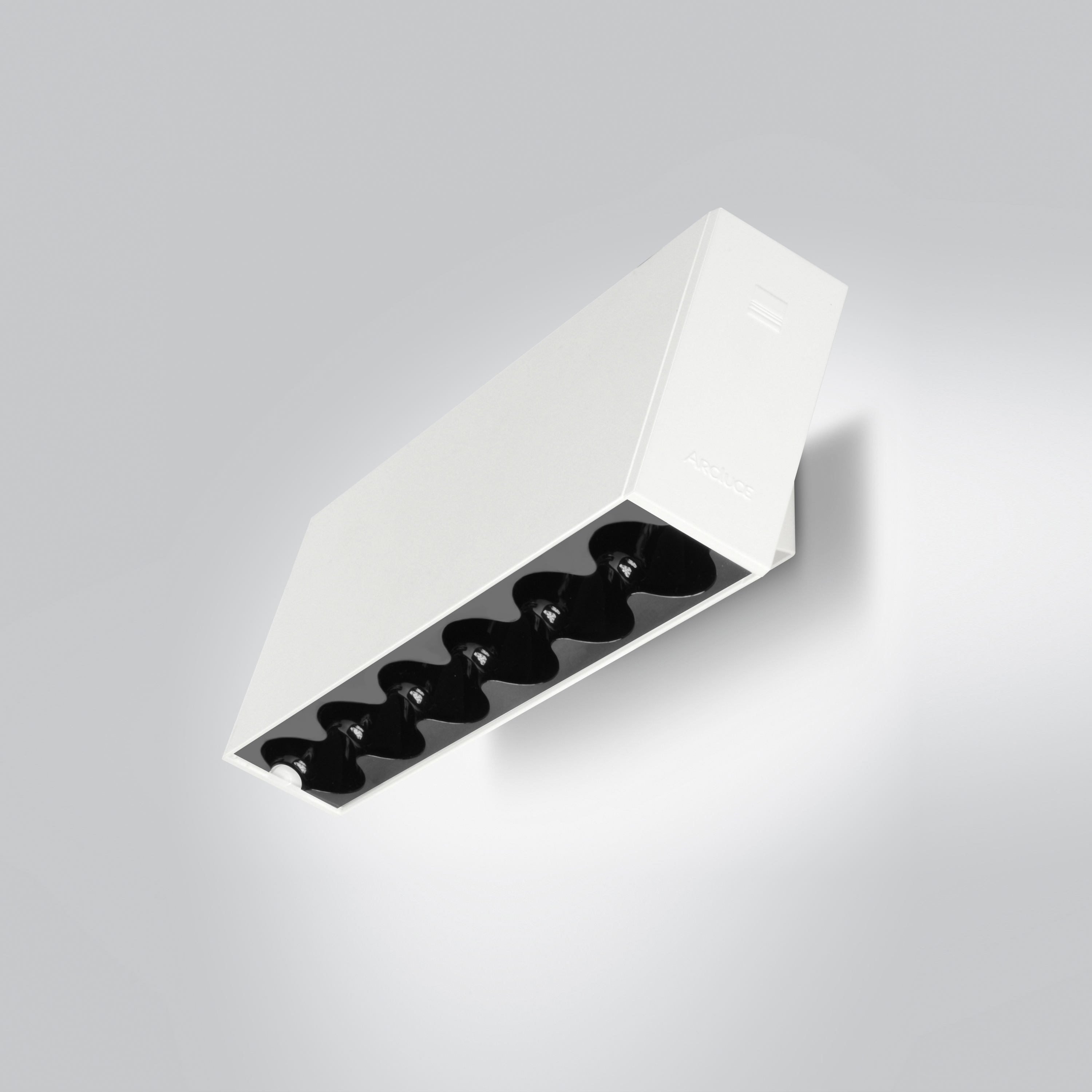Rigo 50 | GCO wall adjustable black