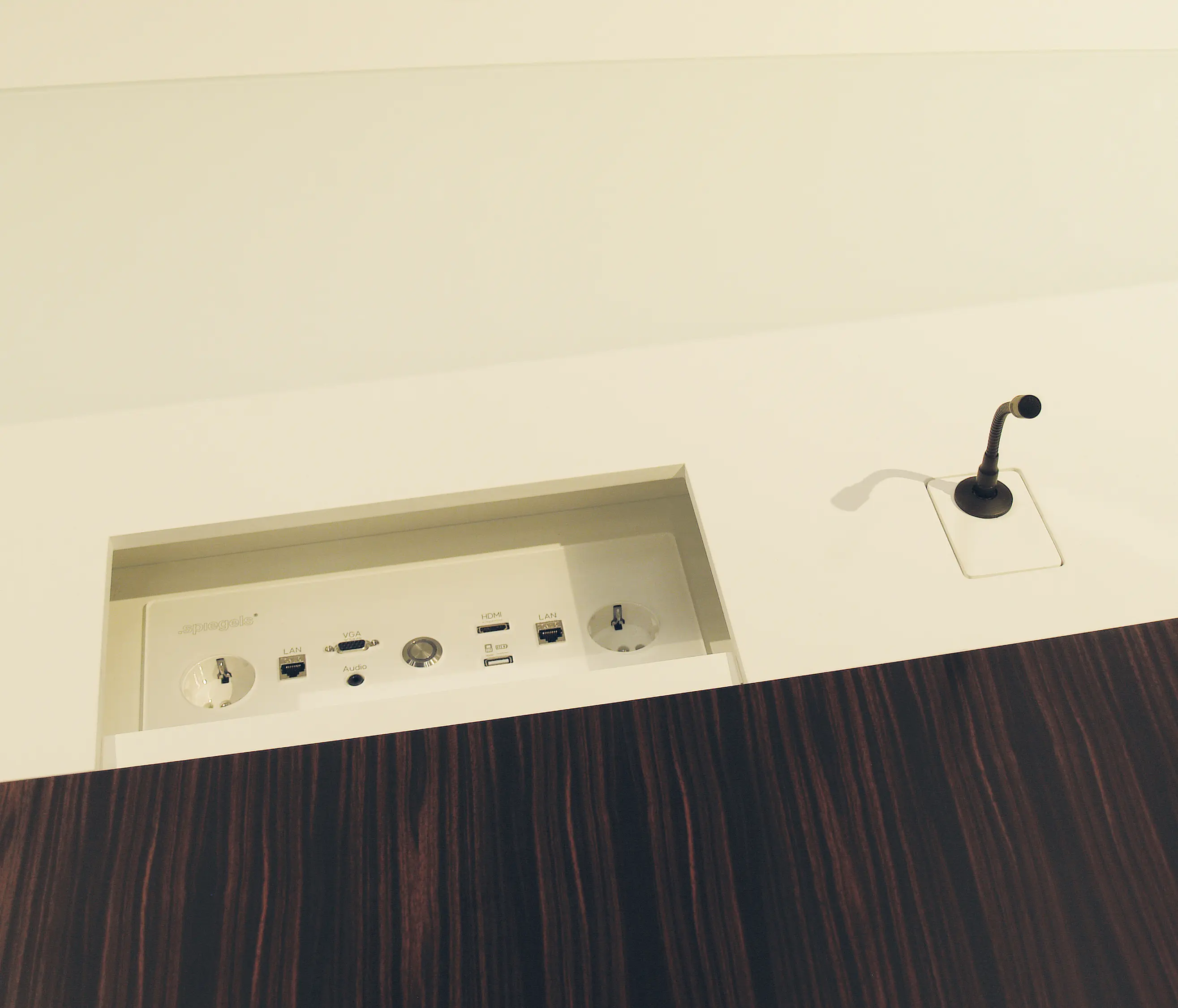 KOMTECH - Microphonelift