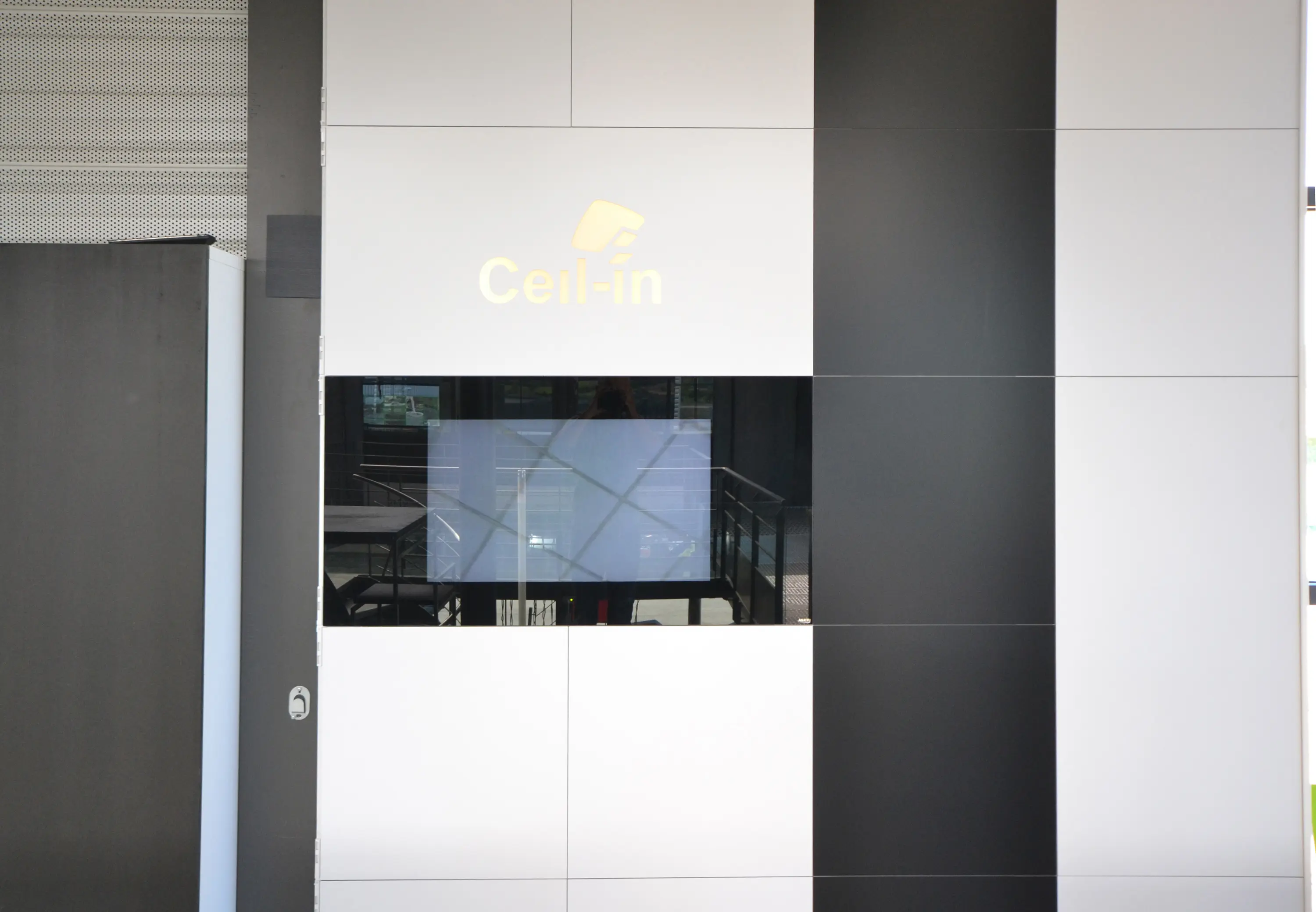 Ceil-In - Ceil Video