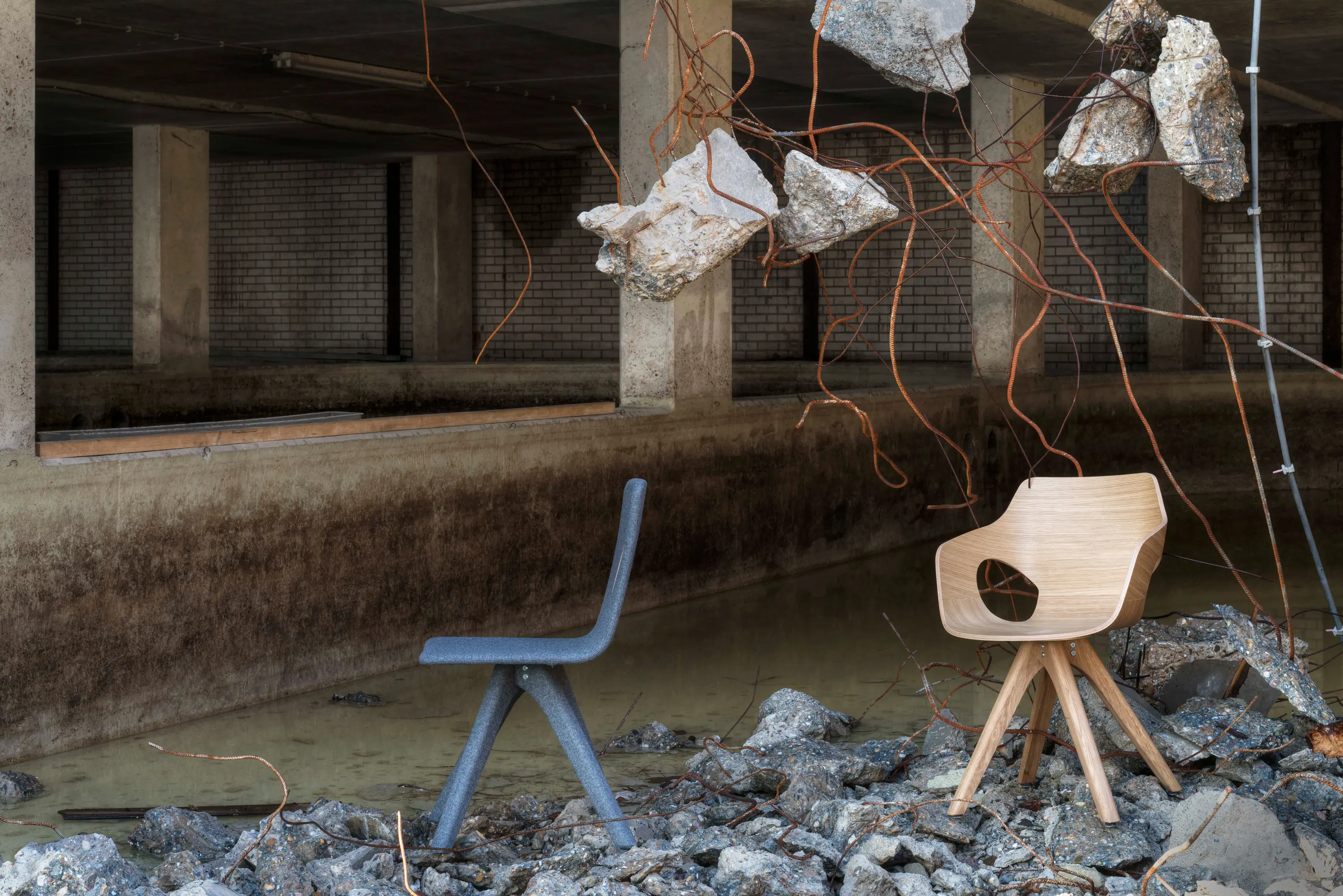 dutchglobe - Curved Solid Chair