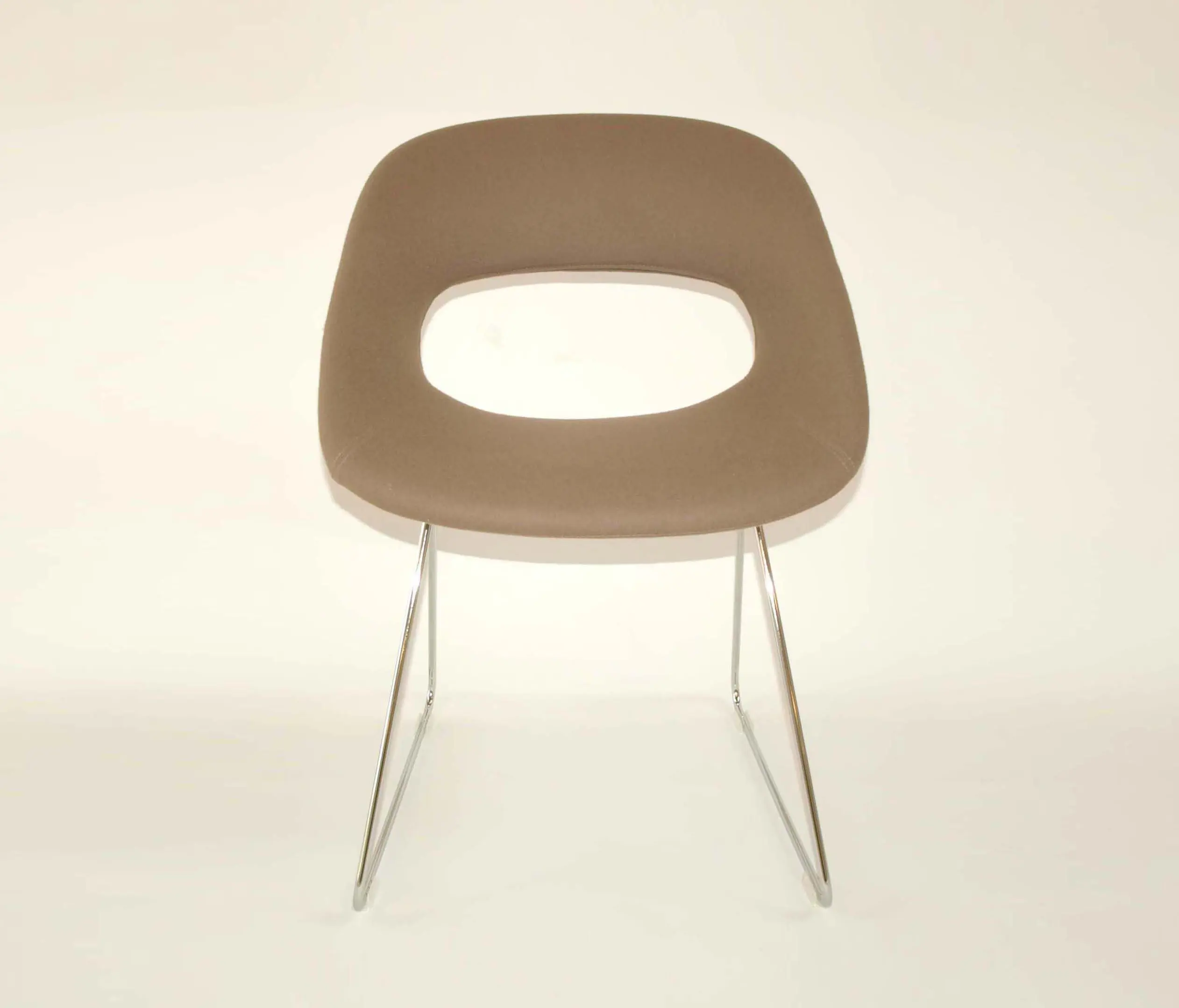 dutchglobe - Diagonal Wire Chair