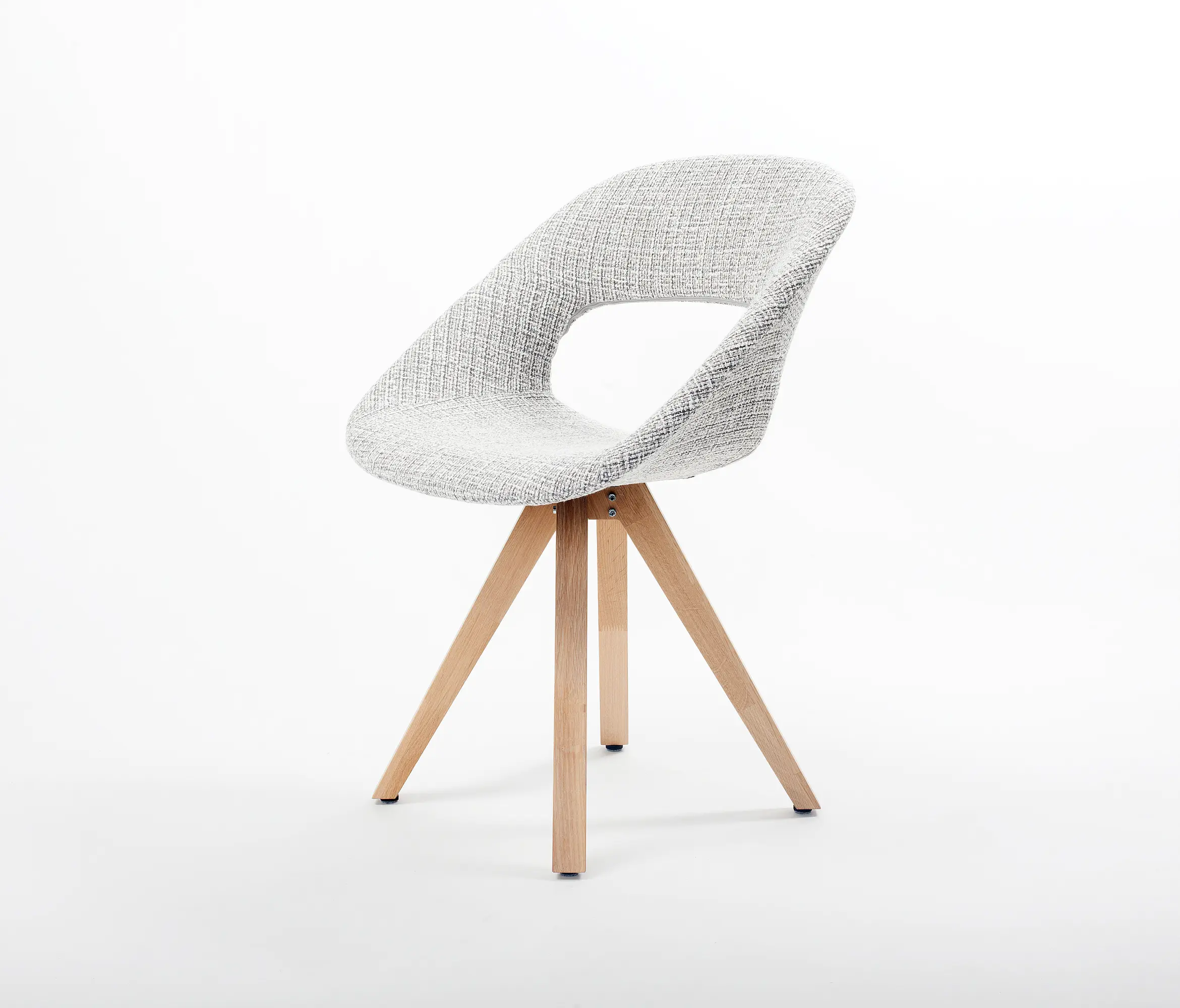 dutchglobe - Diagonal Solid Chair