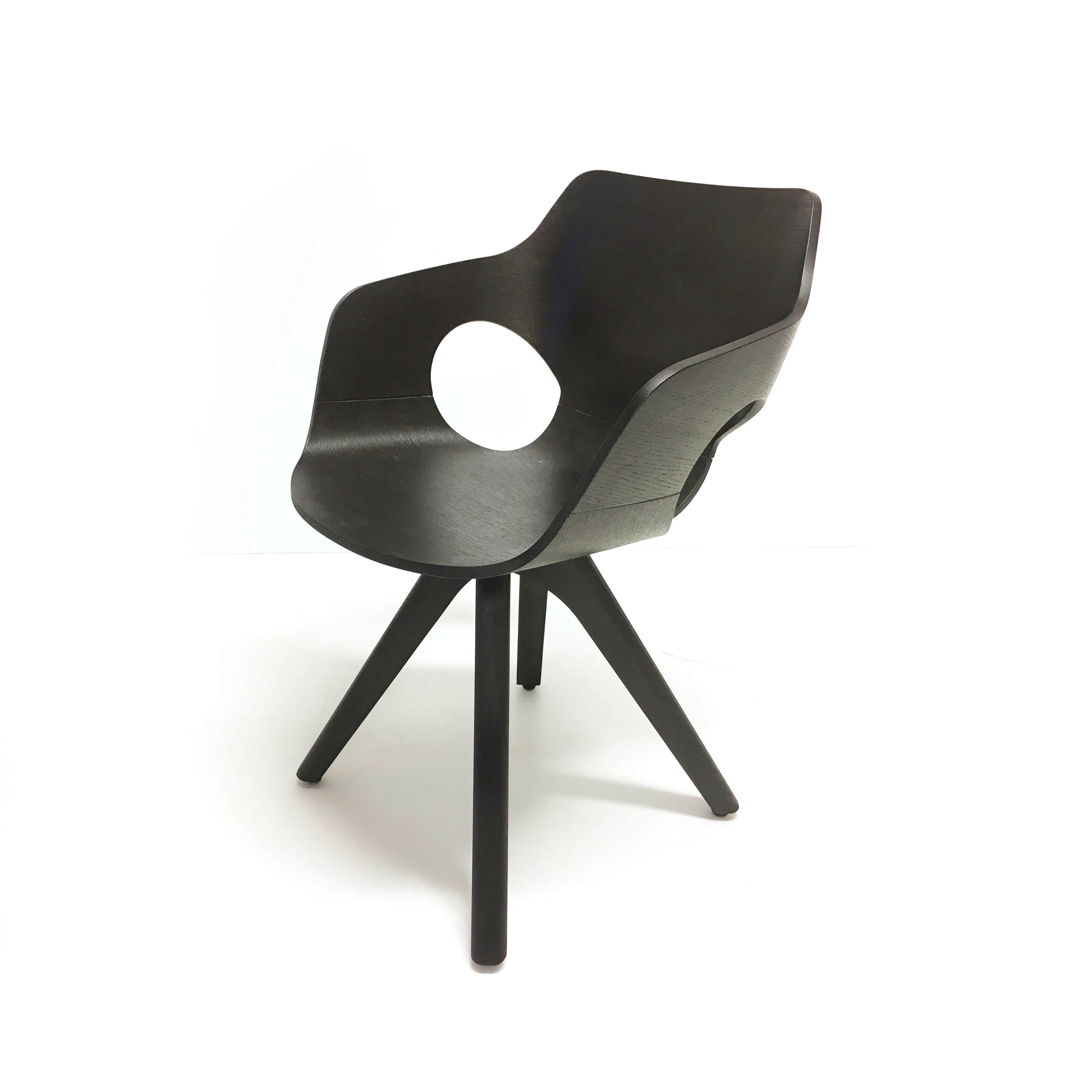 Mostra il prodotto Curved Solid Chair del produttore dutchglobe