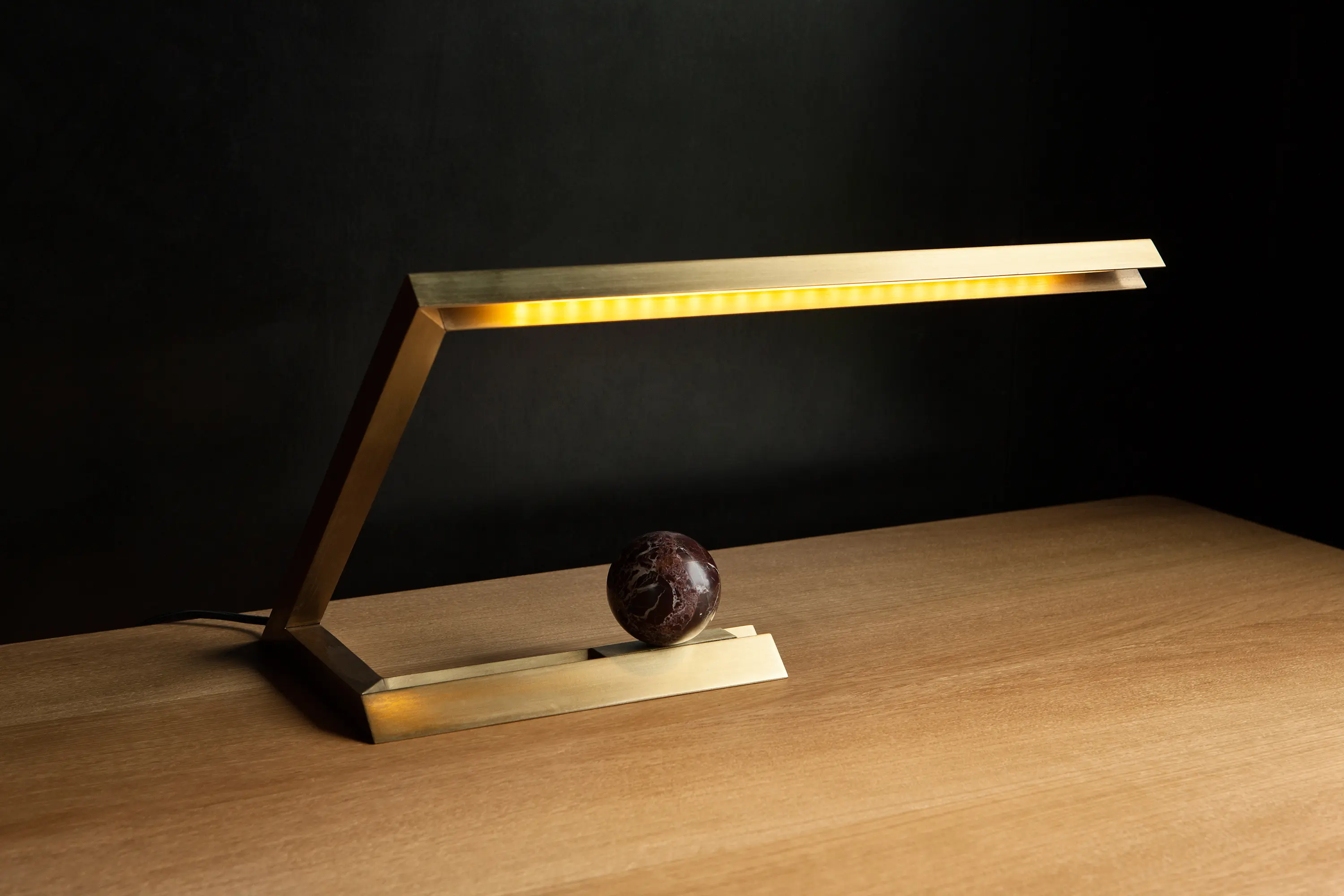 Resident - Oud Lamp - Brass