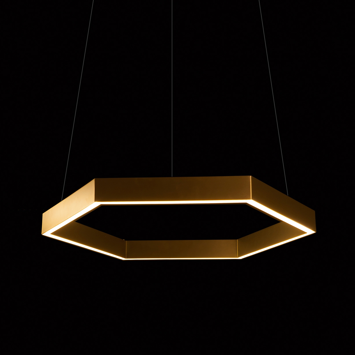 Produkt Hex 750 Pendant - Brass des Herstellers Resident anzeigen