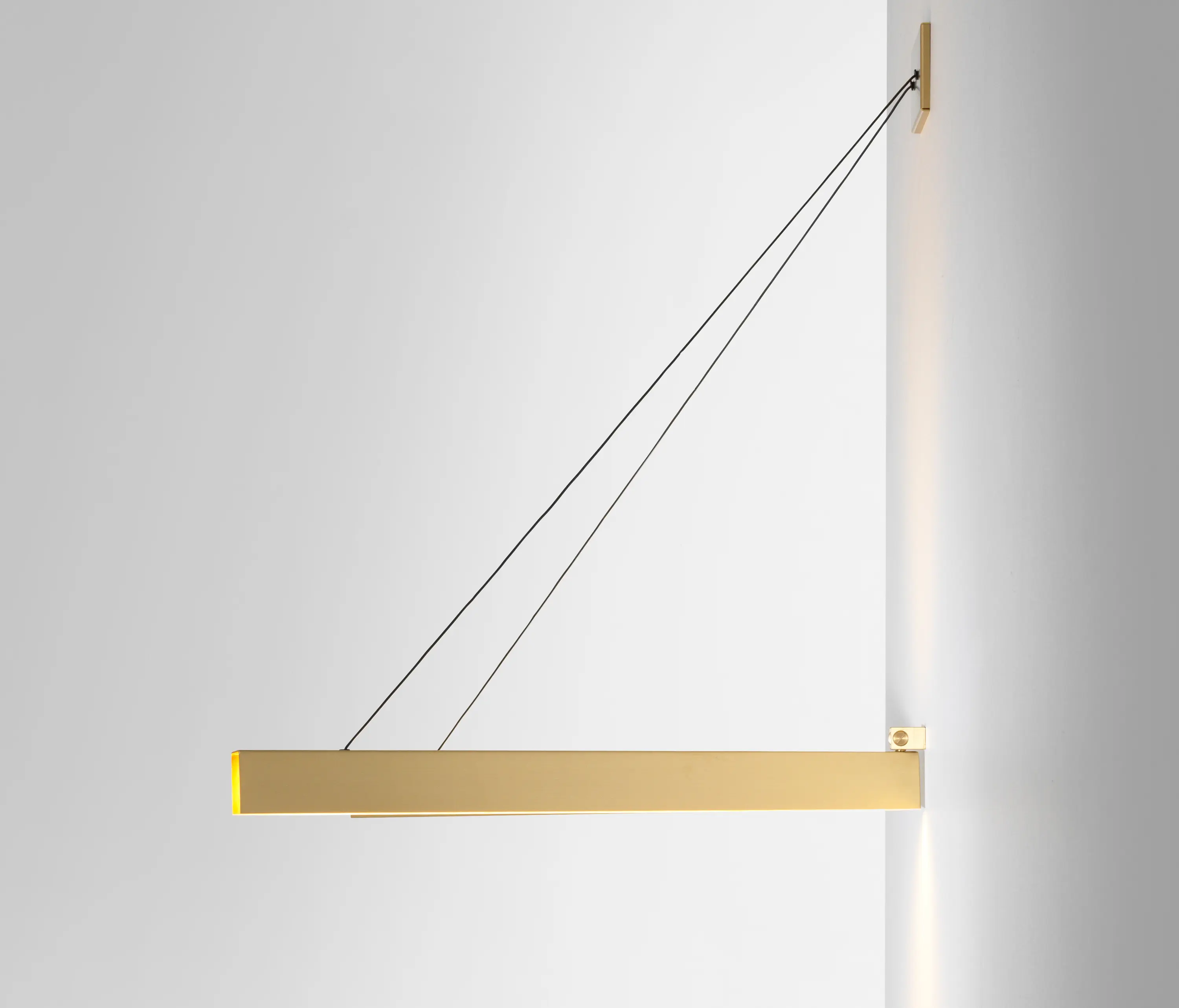 Resident - V-Wall Light