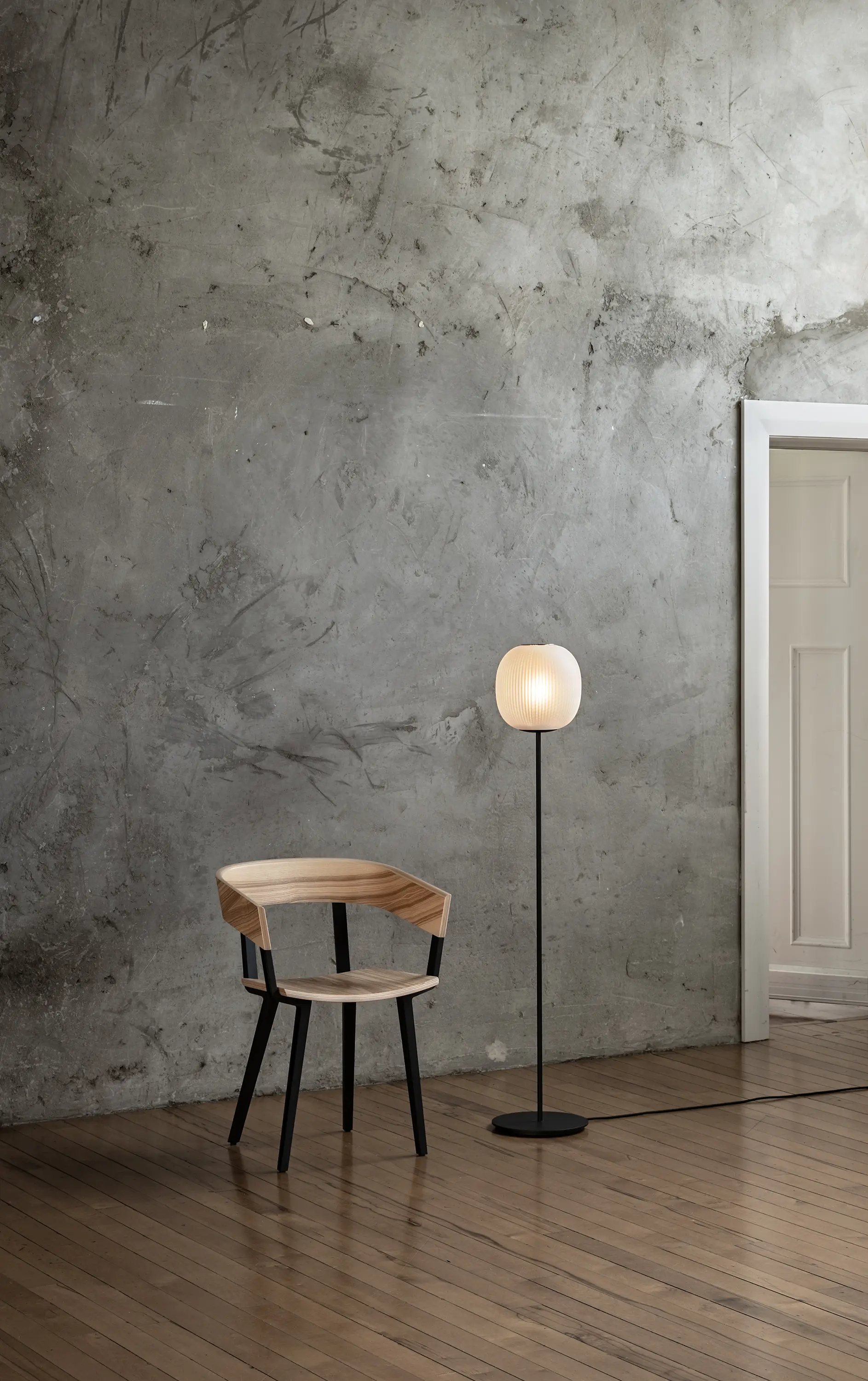 Resident - Bloom Floor Light - White