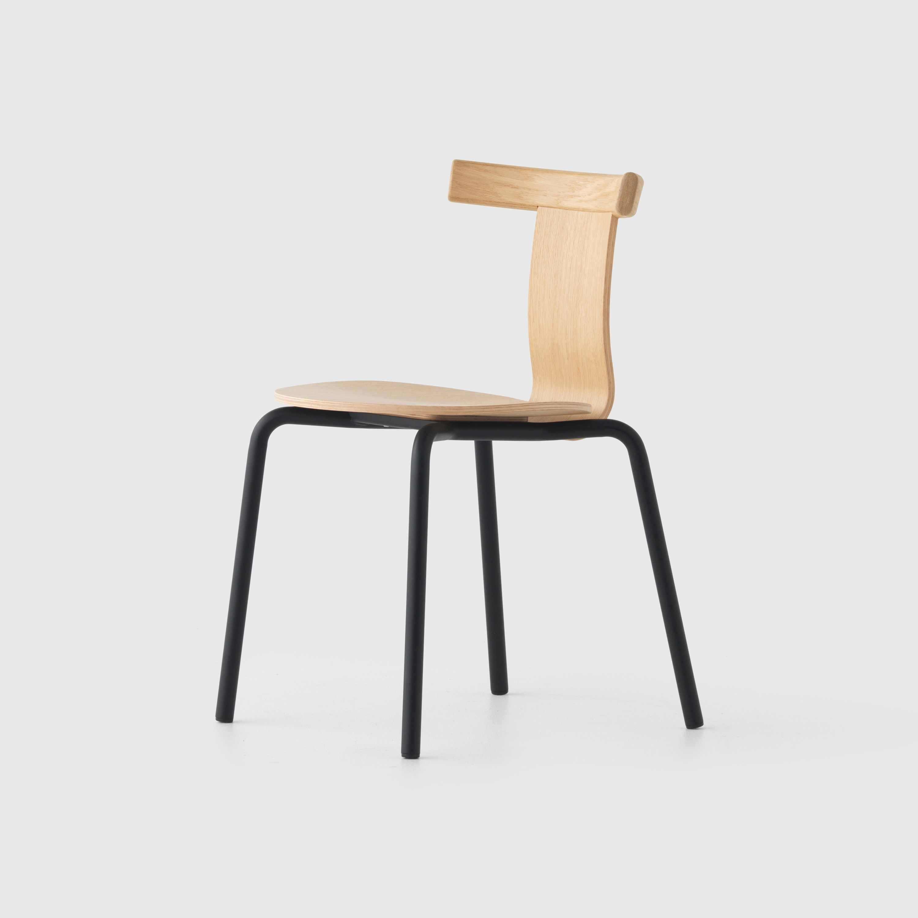 Produkt Jiro 4 Leg Chair - Natural - Black Base des Herstellers Resident anzeigen