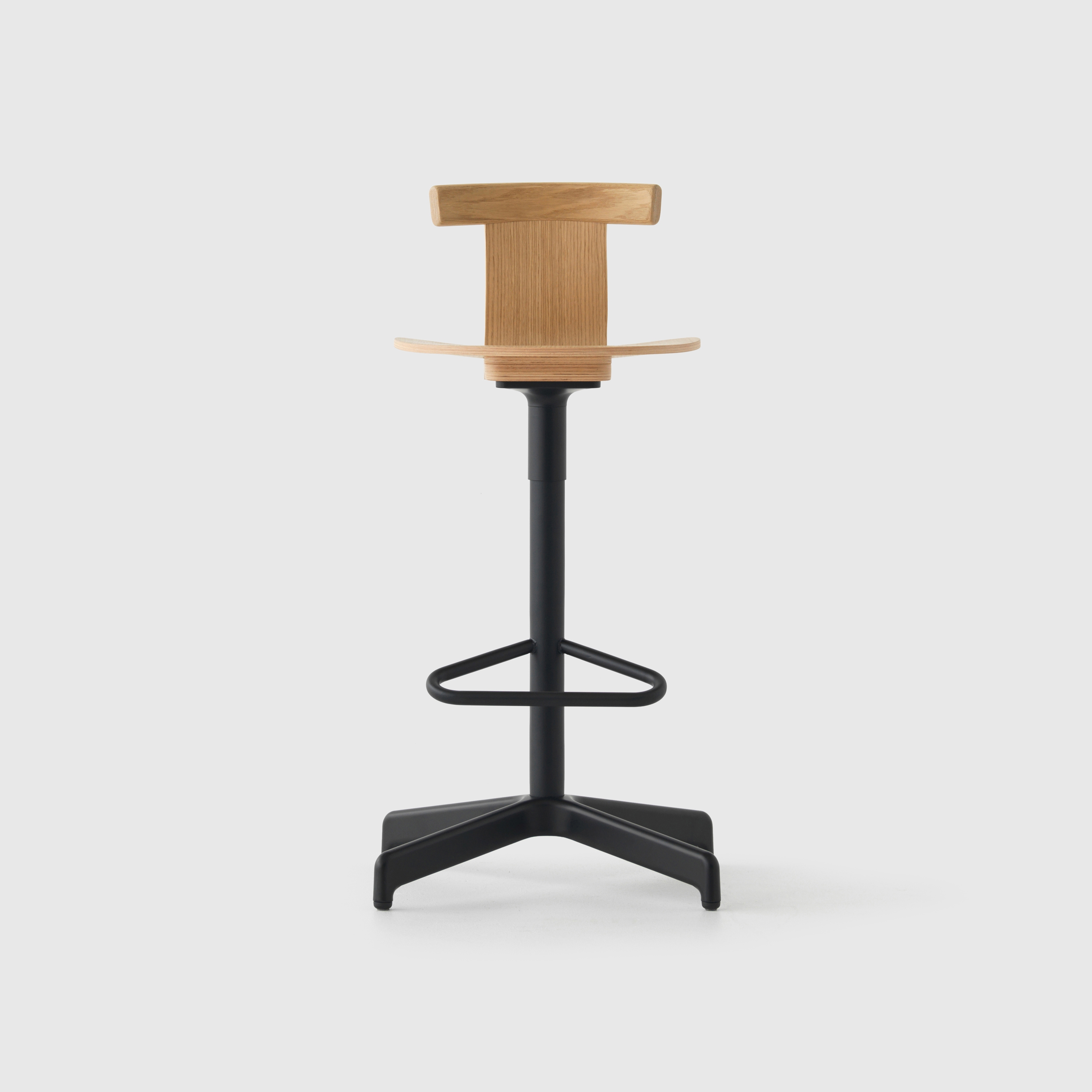 Produkt Jiro Bar Stool - Natural - Black Base des Herstellers Resident anzeigen