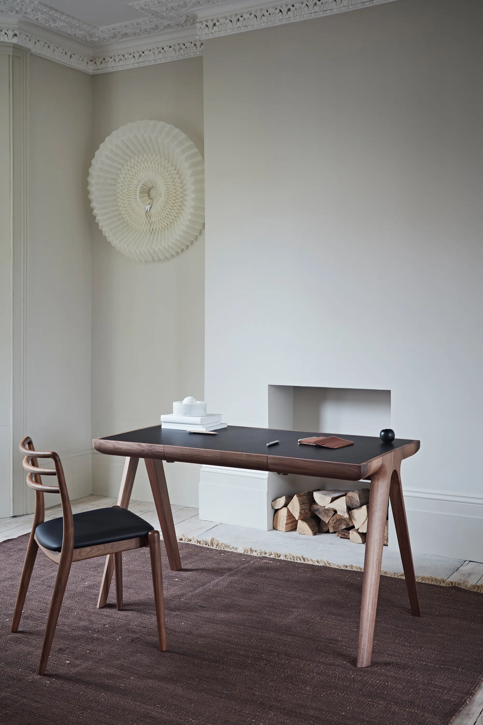 Dare Studio - Maya Desk