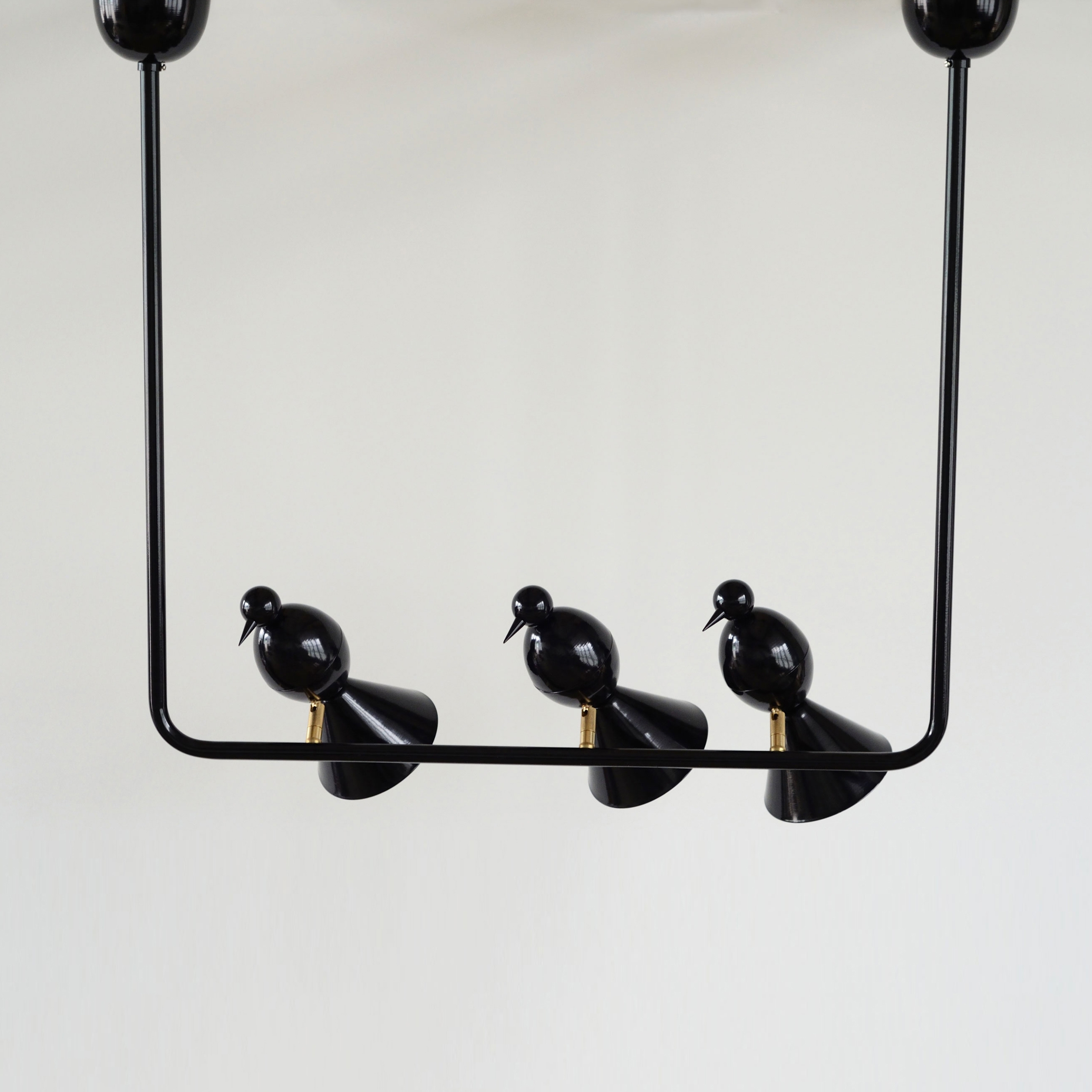 Display product Alouette Ceiling lamp | 3 birds U from manufacturer Atelier Areti
