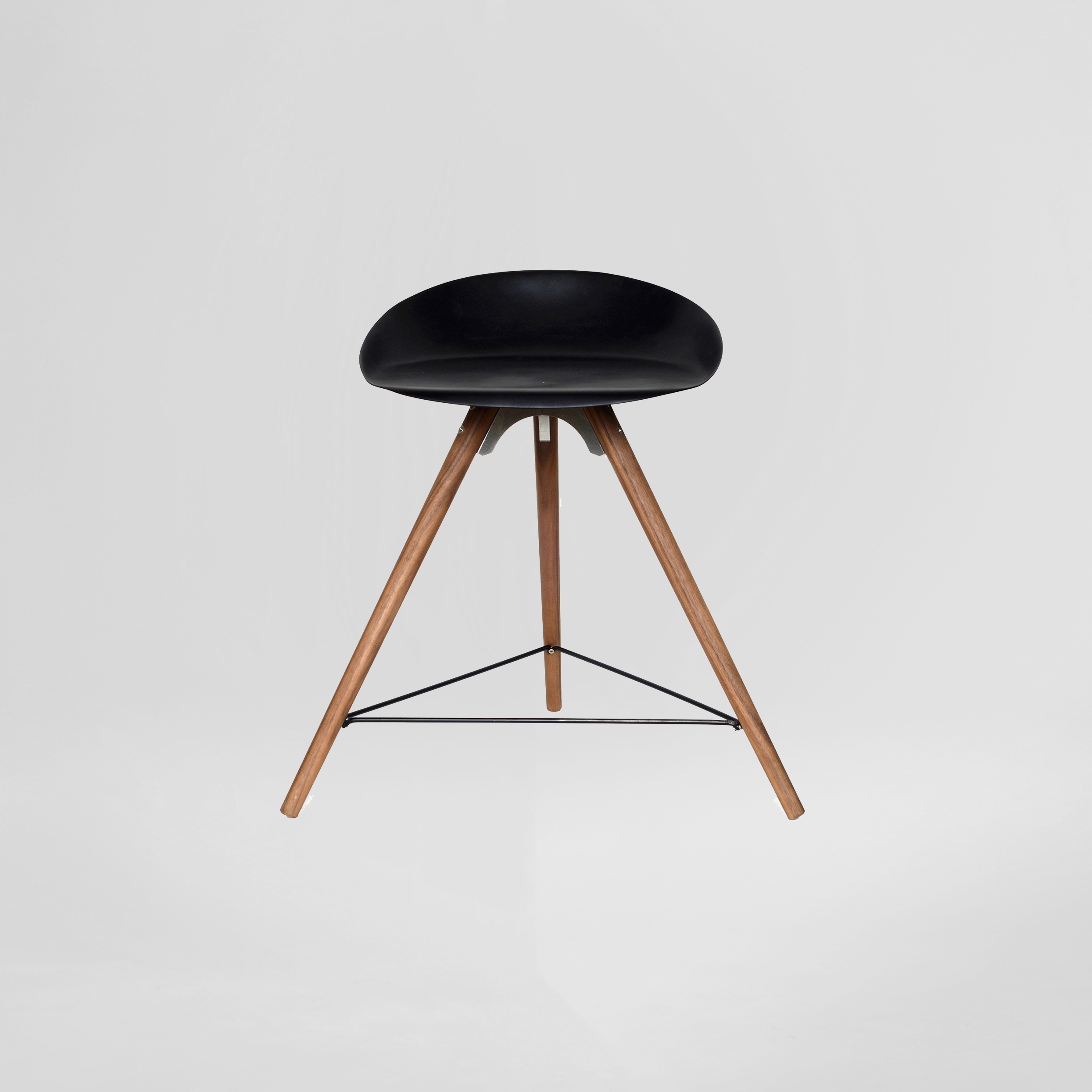 Produkt Vienna Stool des Herstellers Atelier Areti anzeigen