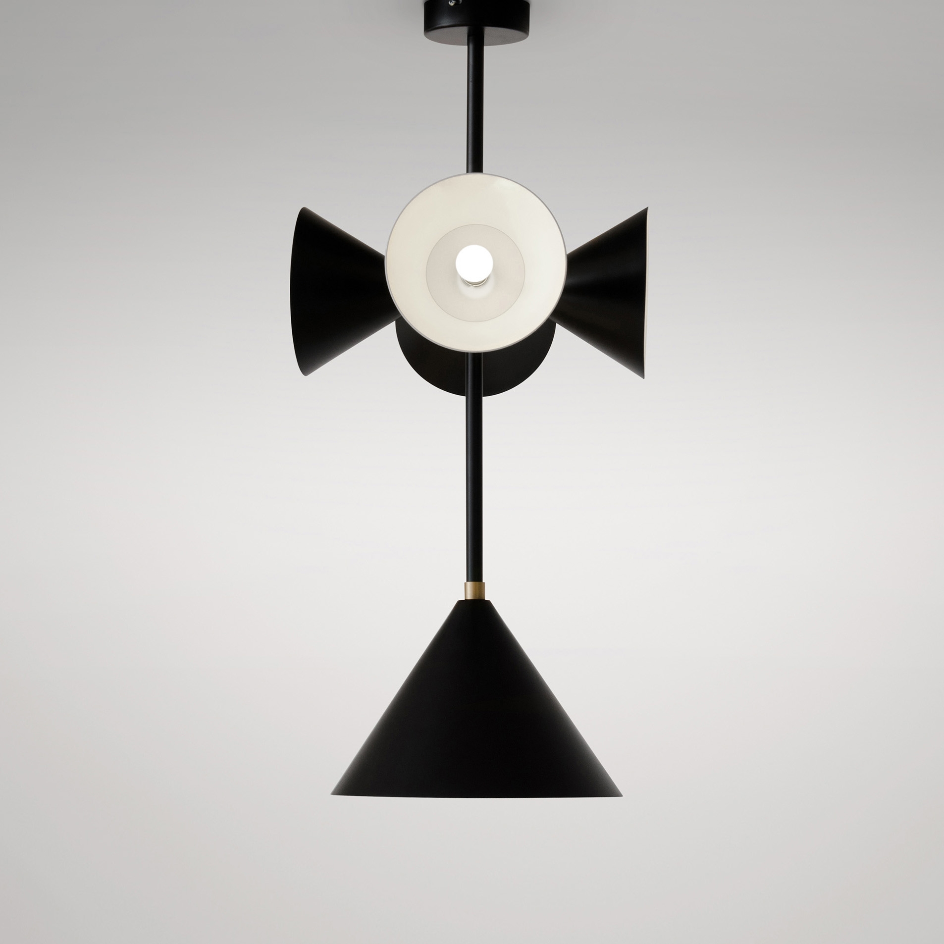 Mostra il prodotto Axis 4 cones del produttore Atelier Areti