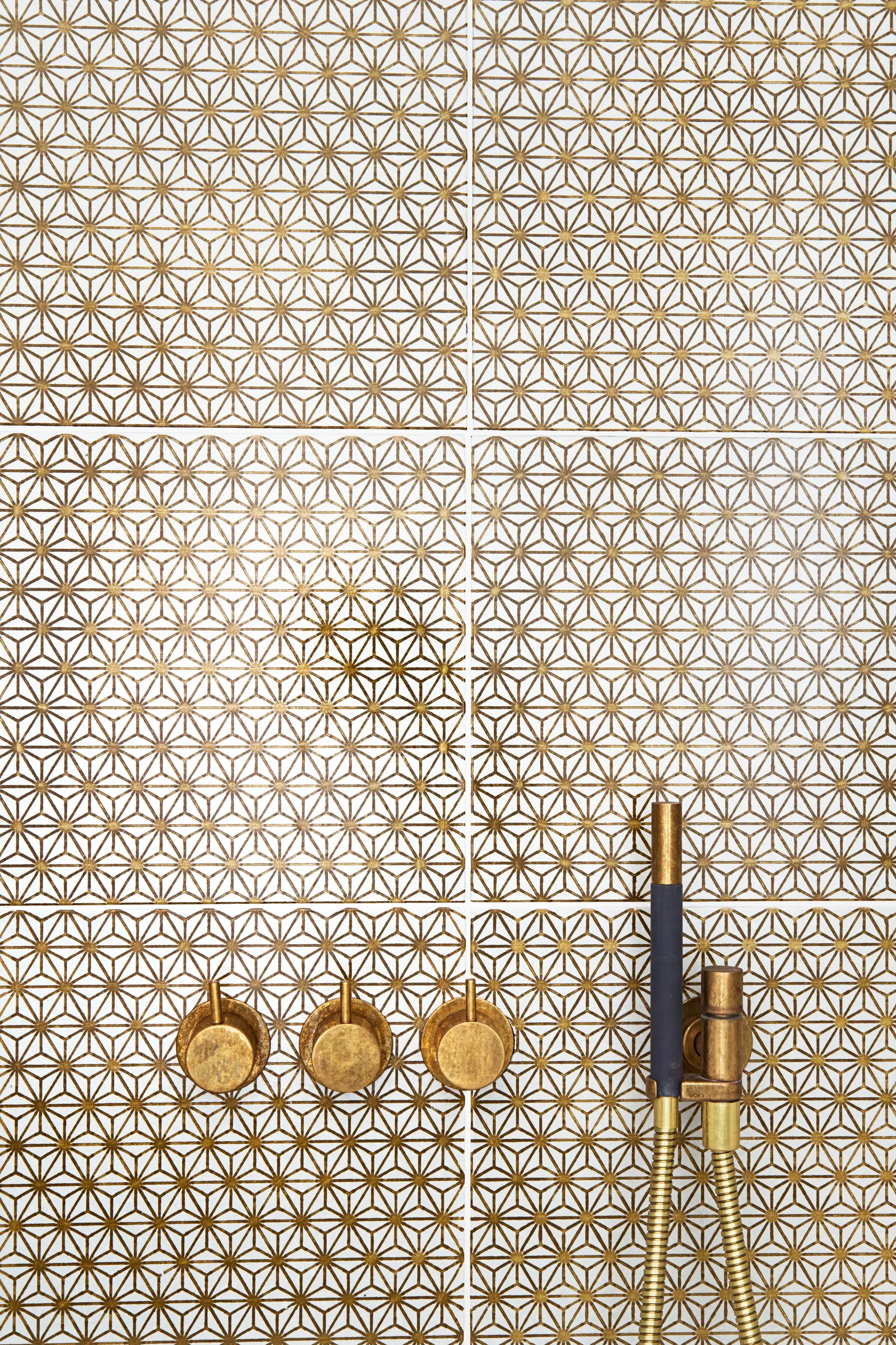 made a mano - Komon – K/11