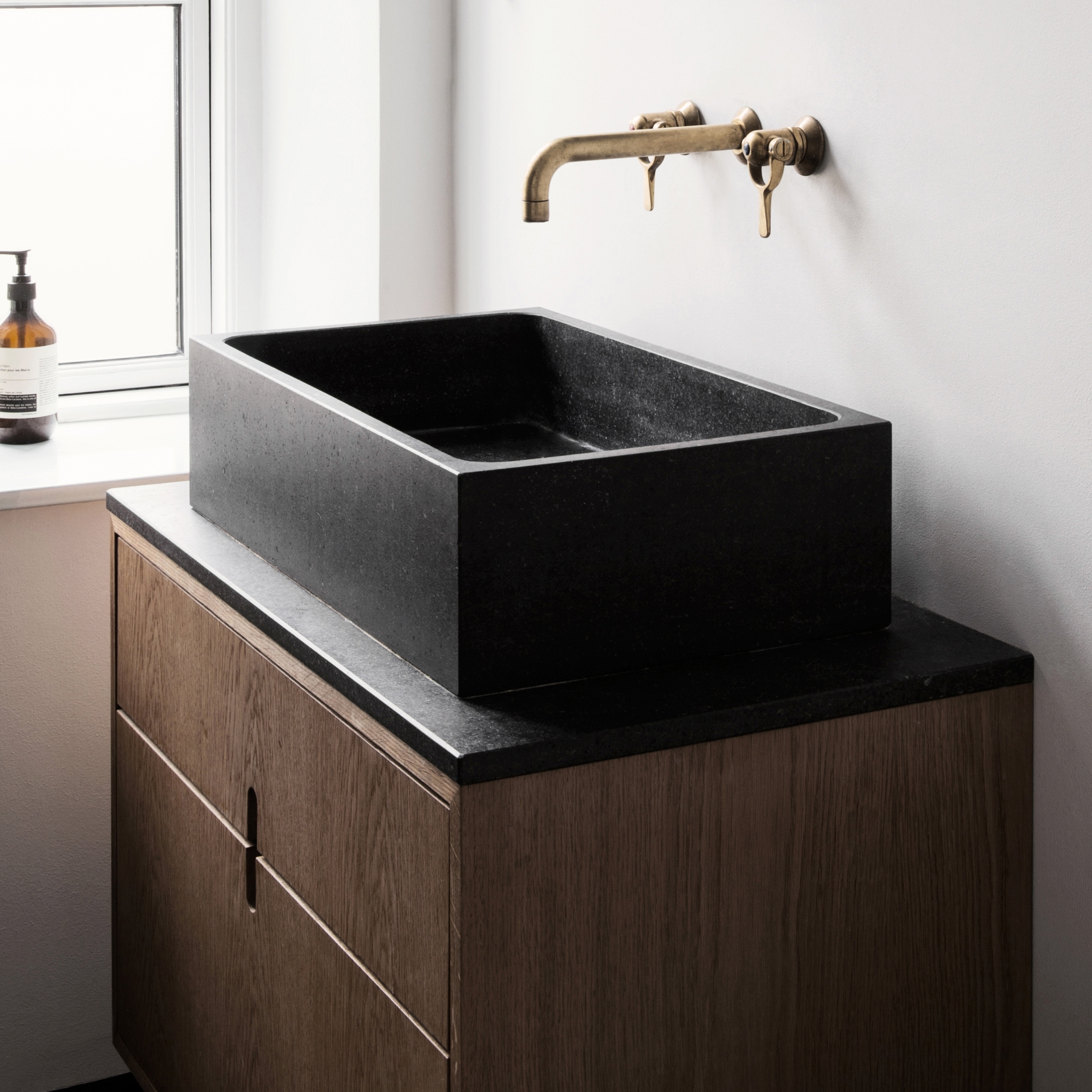 Vertoon produk Basin – Nuda van vervaardiger made a mano