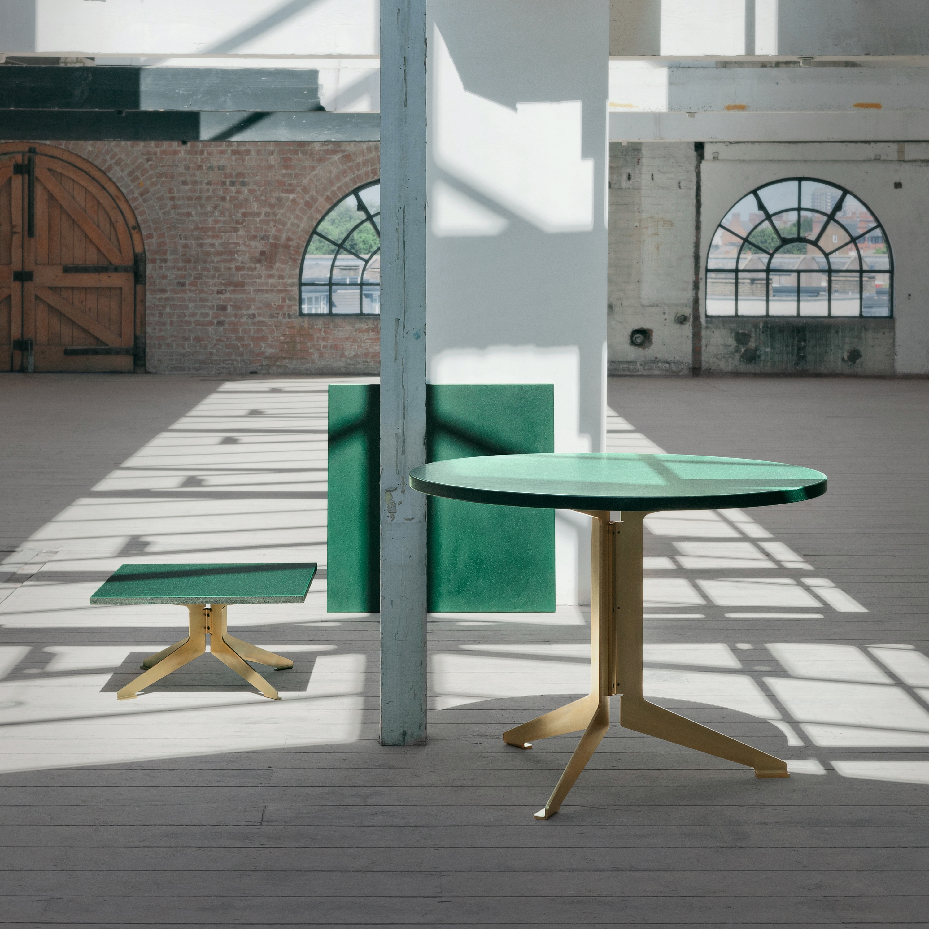 Afficher le produit Furniture – Ossido tables du fabricant made a mano